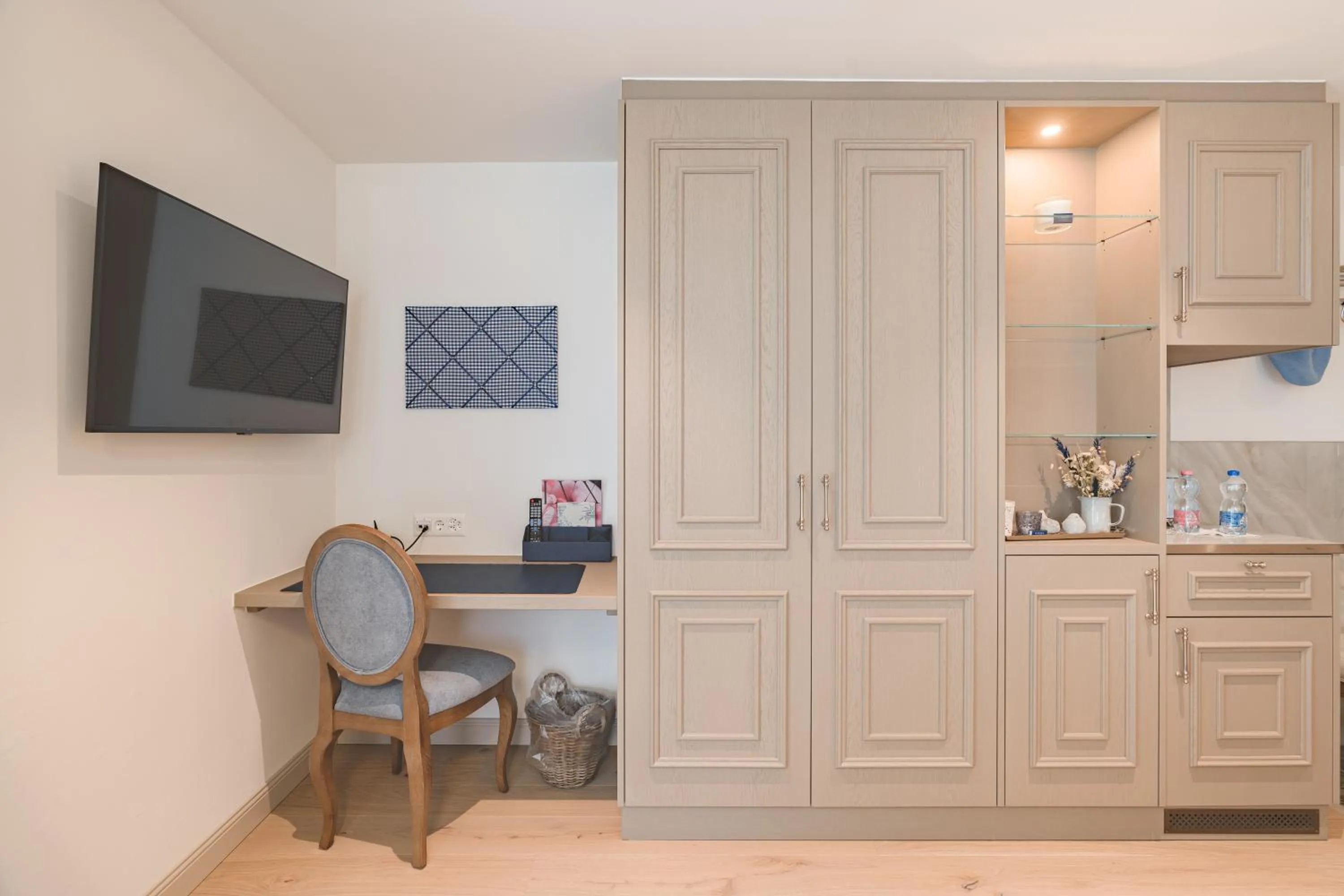 Seating area in Mirabeau Etoile