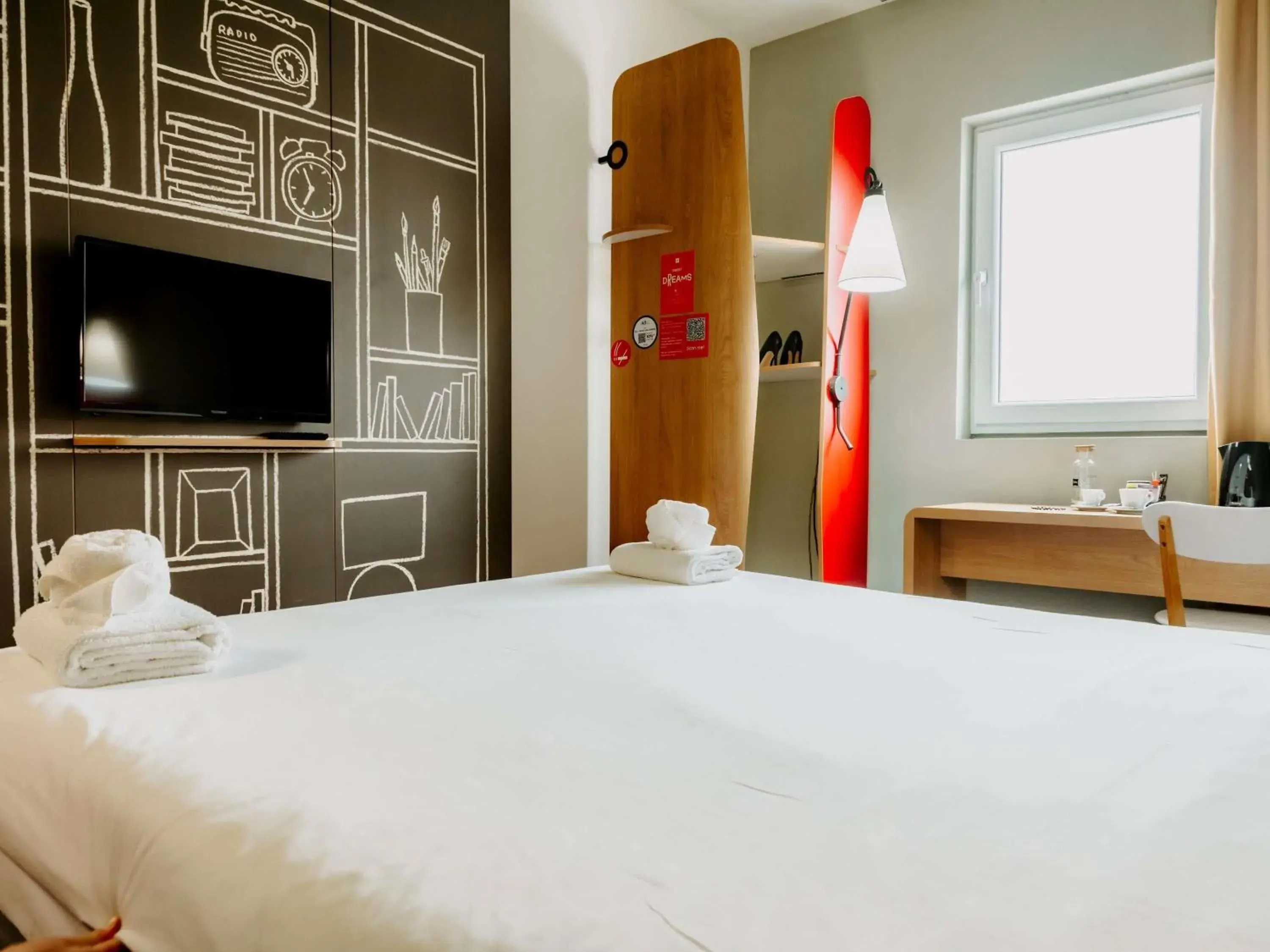 Bedroom, Bed in Ibis Sofia Airport Hotel Bedroom, Bed in Ibis Sofia Airport Hotel