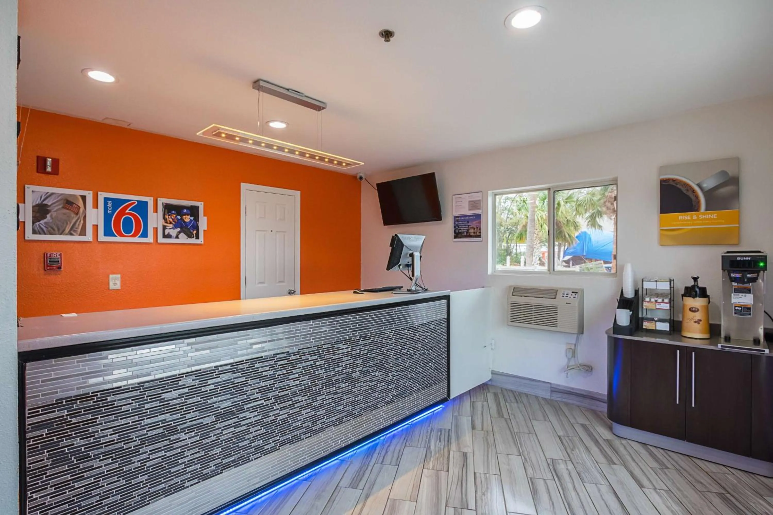 Property logo or sign in Savannah Garden Inn