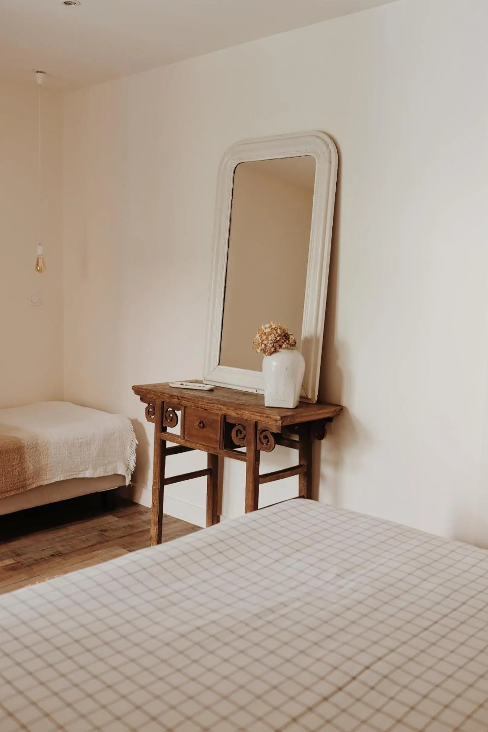 Bed in Hotel Home Arcachon