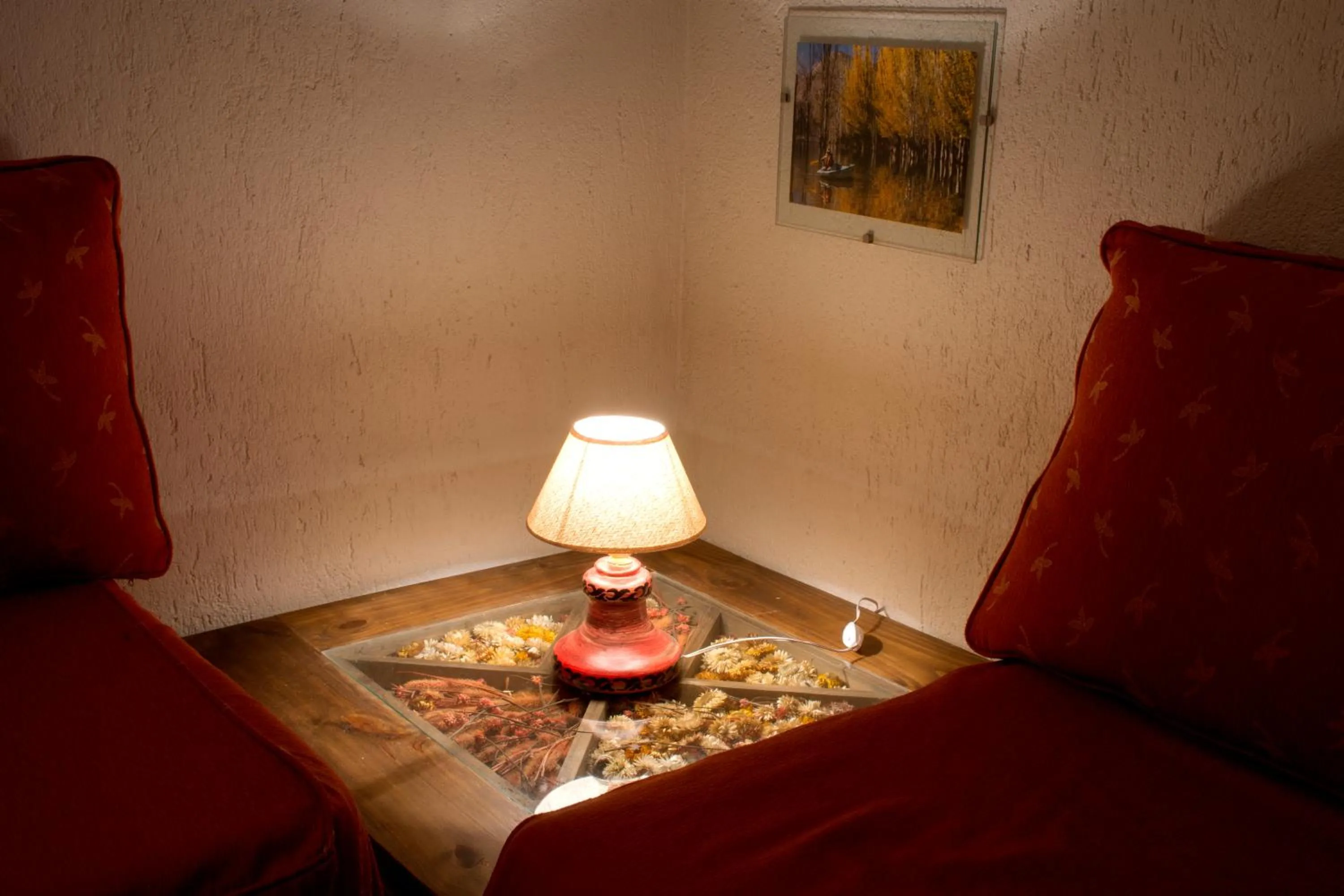 Living room, Bed in Las Espuelas Casas de Montaña