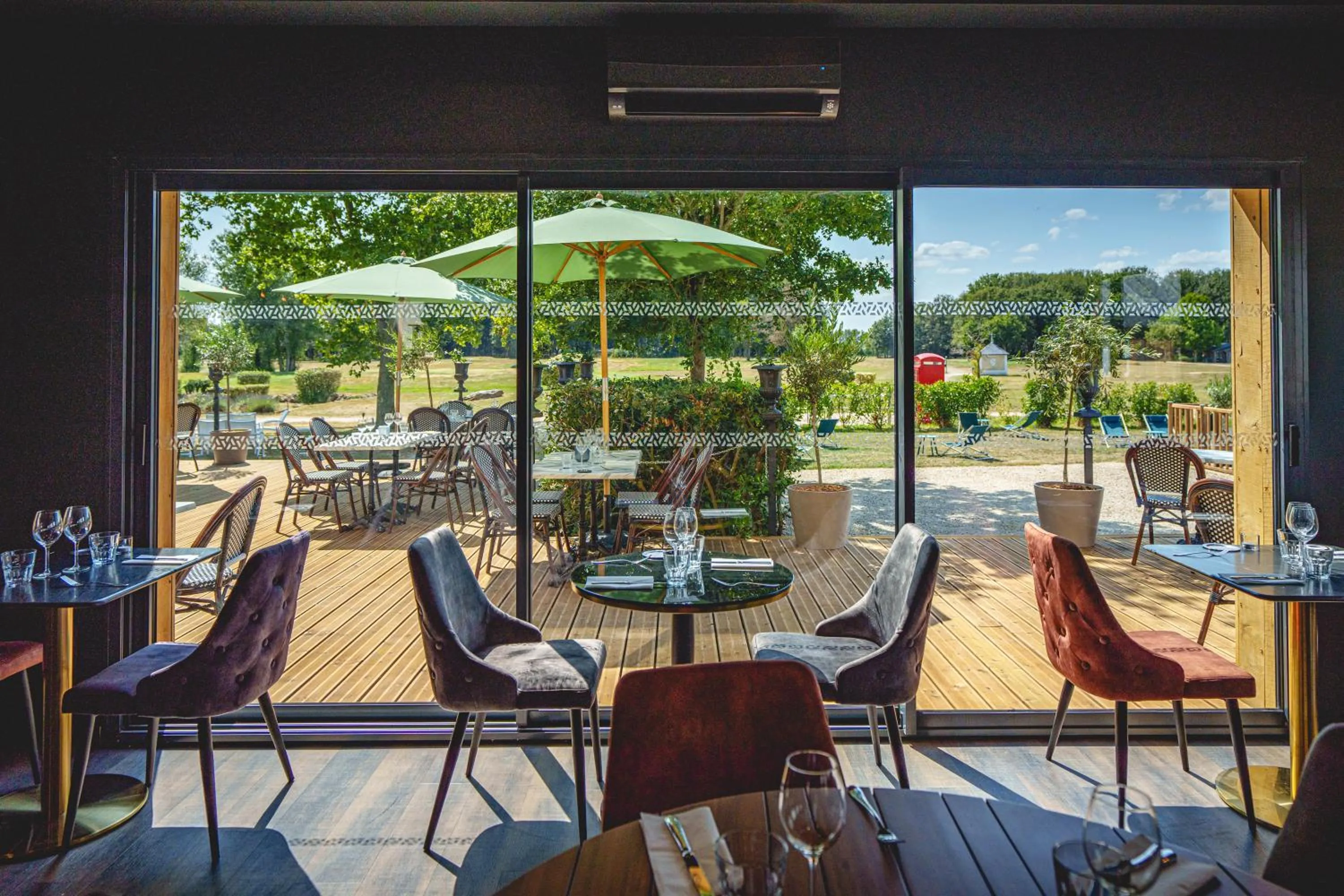 Restaurant/places to eat in Domaine de Roiffé