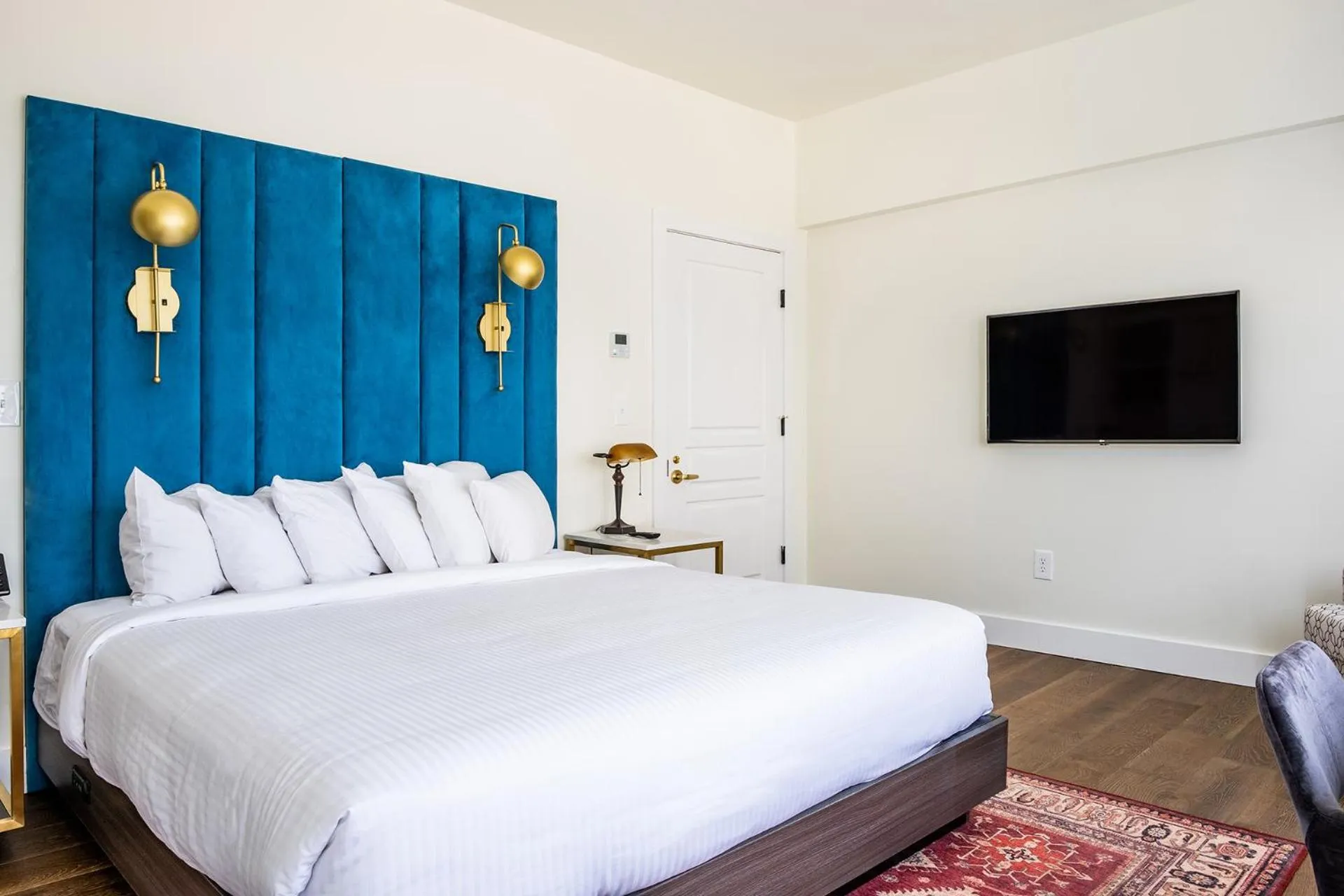 Bed in Scarborough Inn