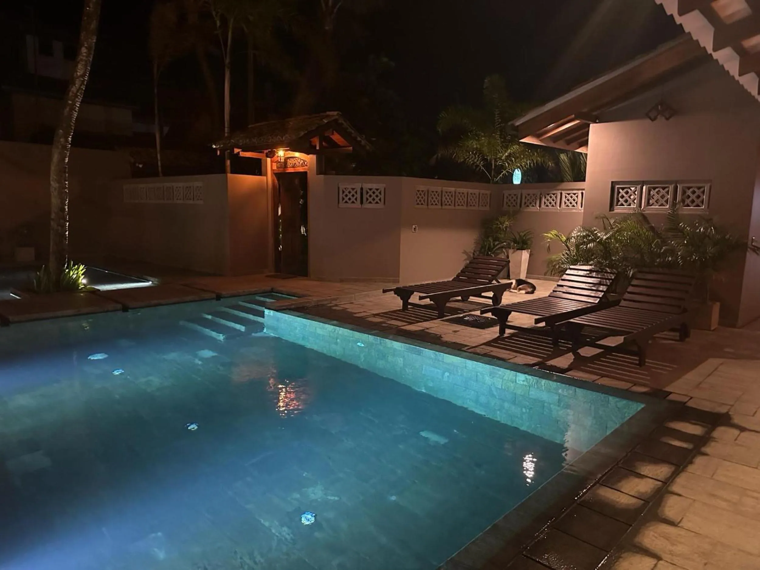 Swimming pool in BK Beach Boutique Hotel - Hikkaduwa