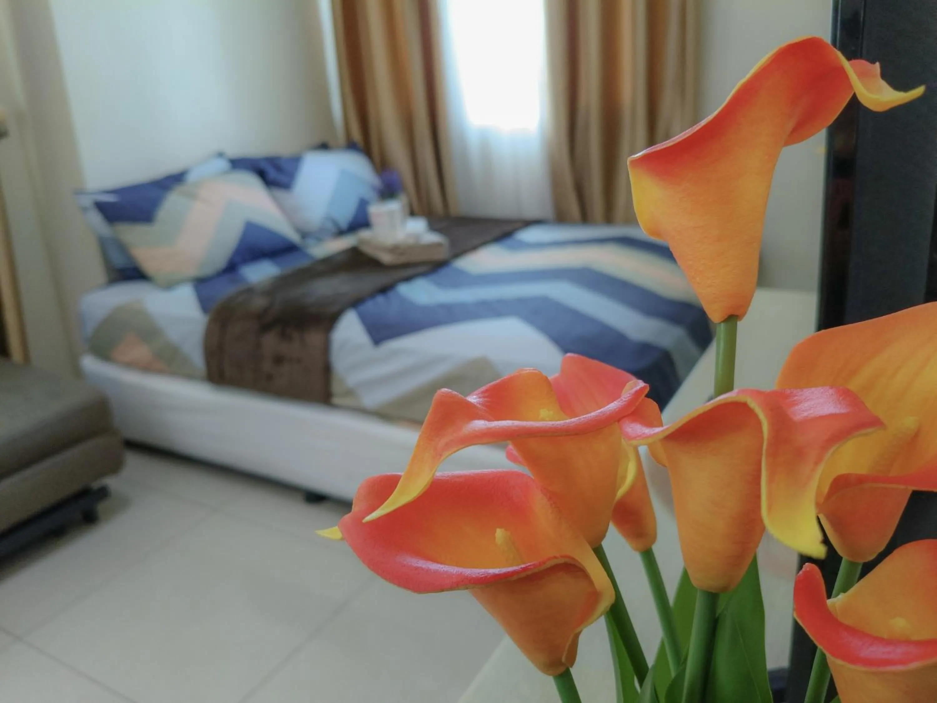 Bed in The Beacon Makati by Cozi Condotels