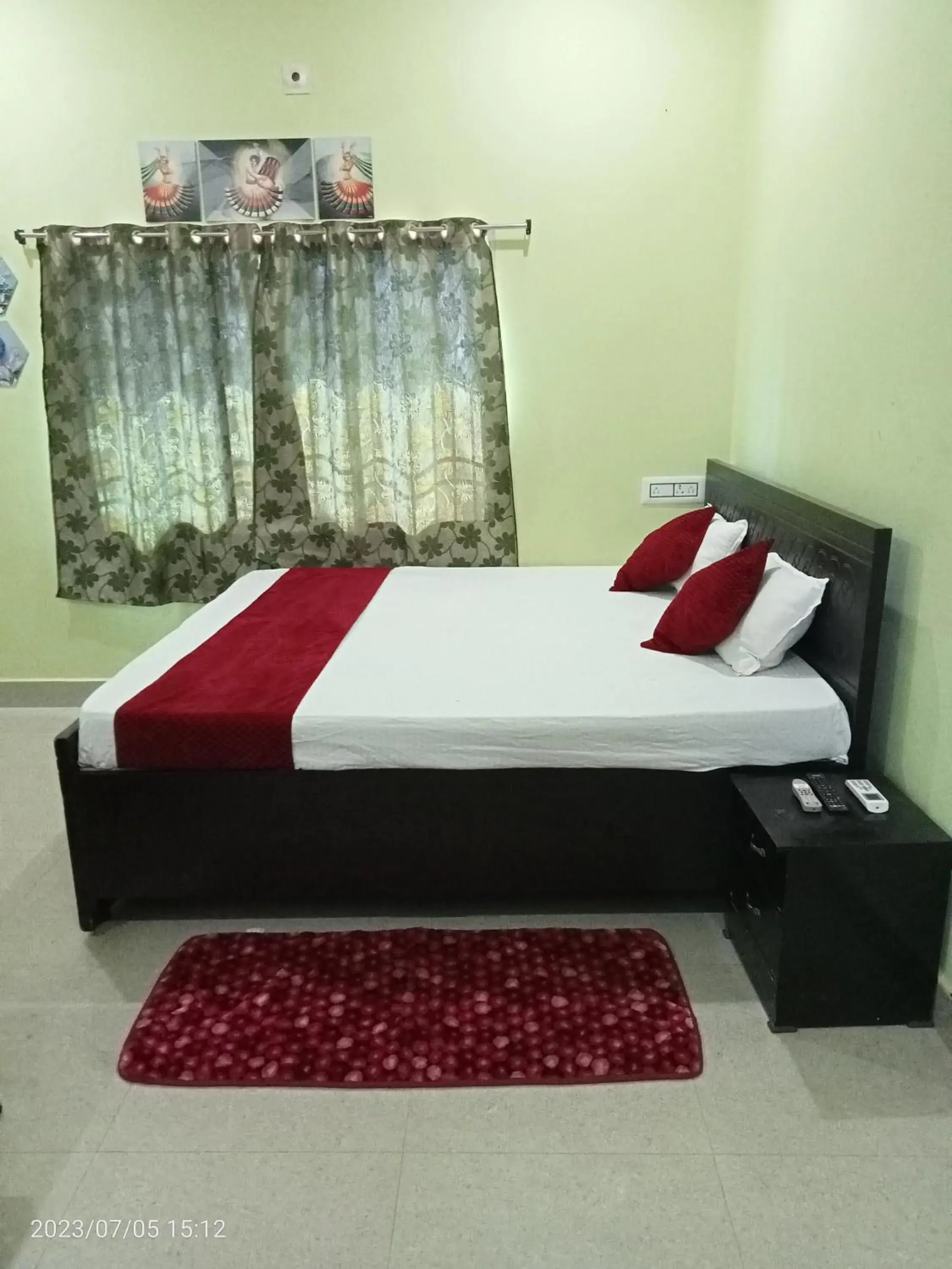 Bedroom, Bed in Hotel Narayani Bedroom, Bed in Hotel Narayani