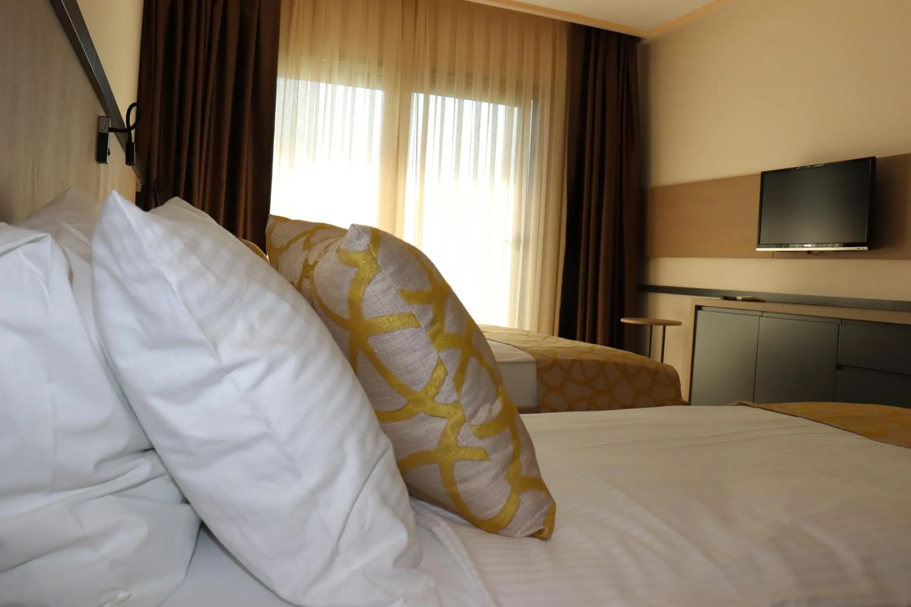 TV and multimedia, Bed in Zest Exclusive Hotel & Spa TV and multimedia, Bed in Zest Exclusive Hotel & Spa