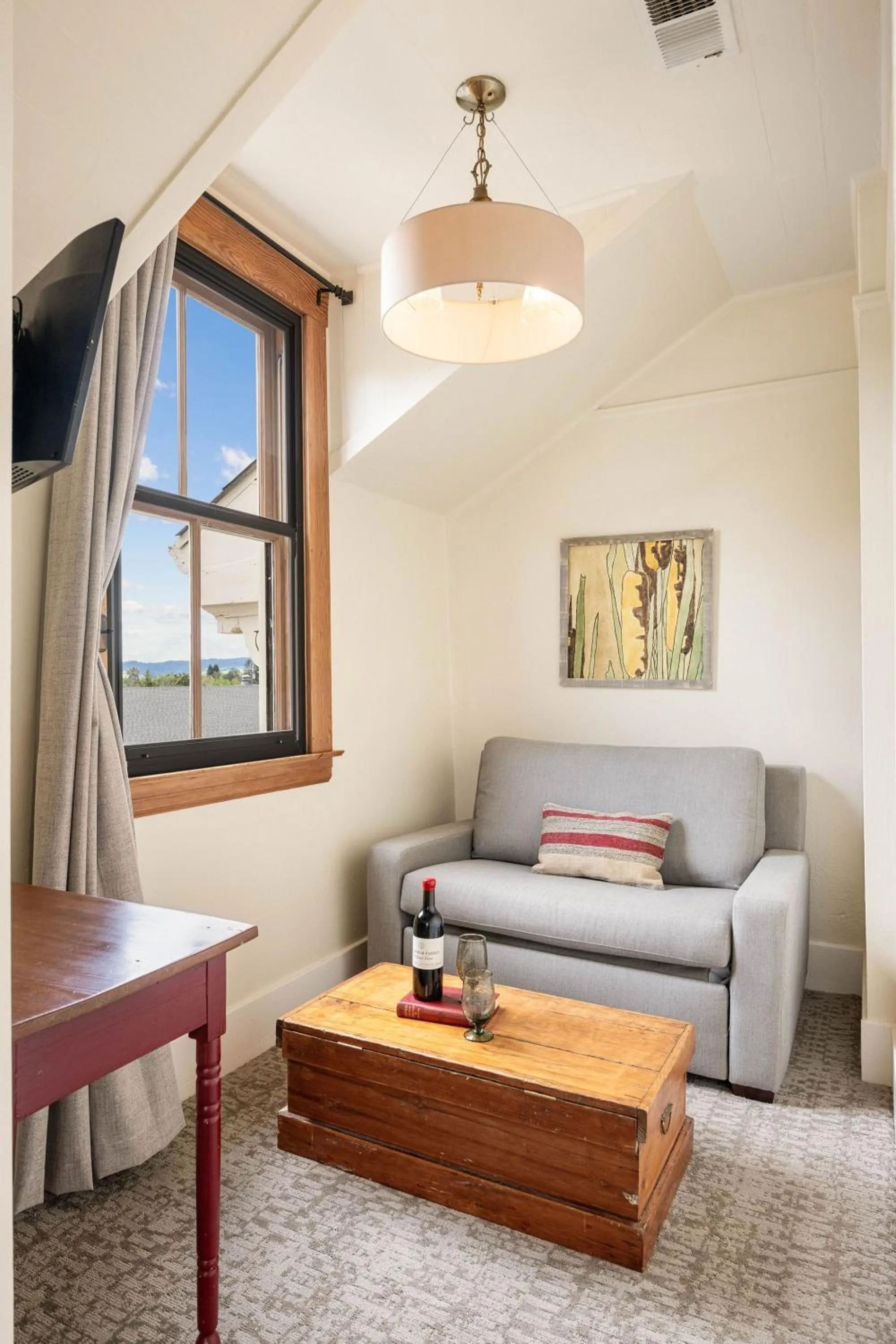 Seating area in Sonoma Hotel