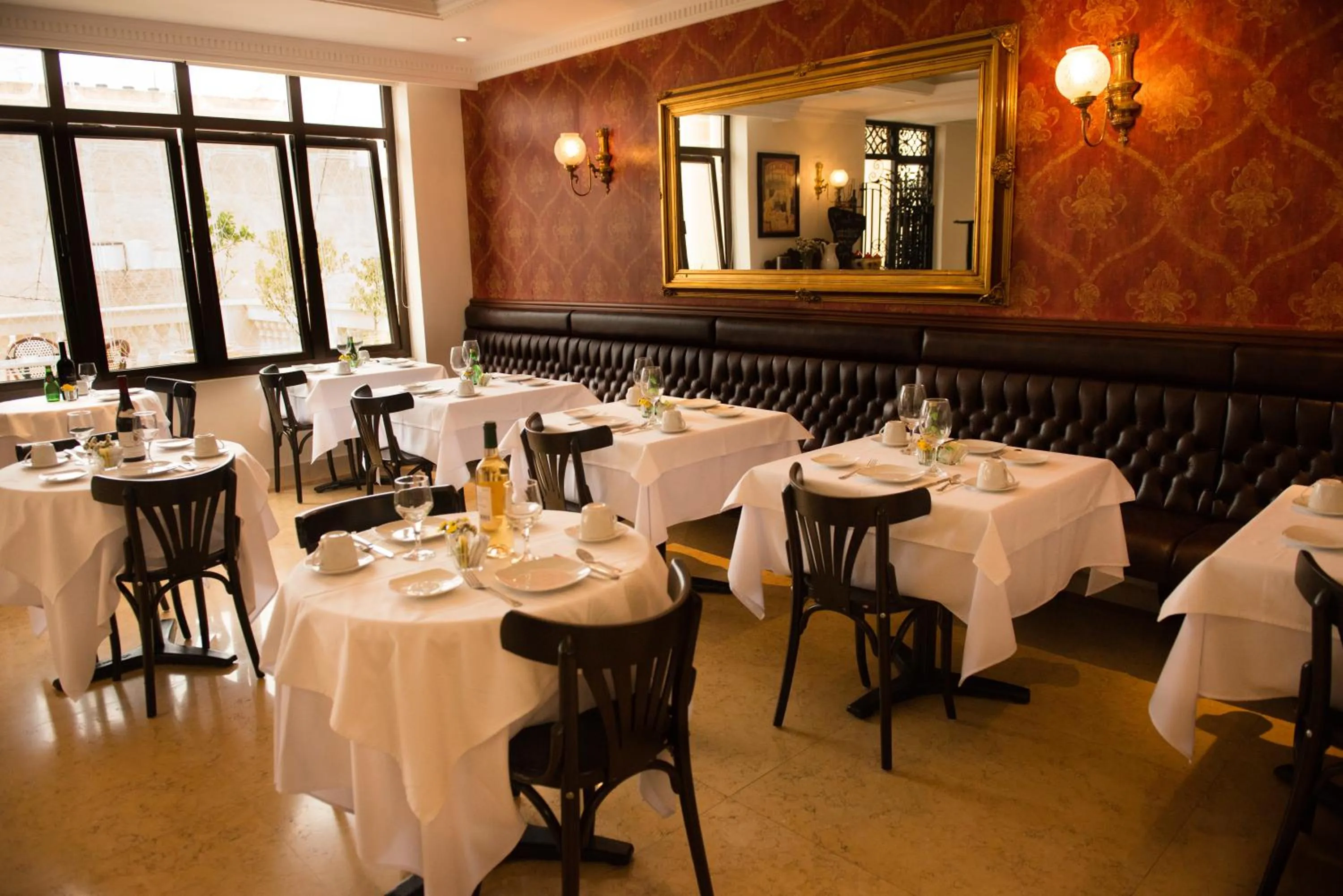 Restaurant/places to eat in Grand Hotel Tepatitlán