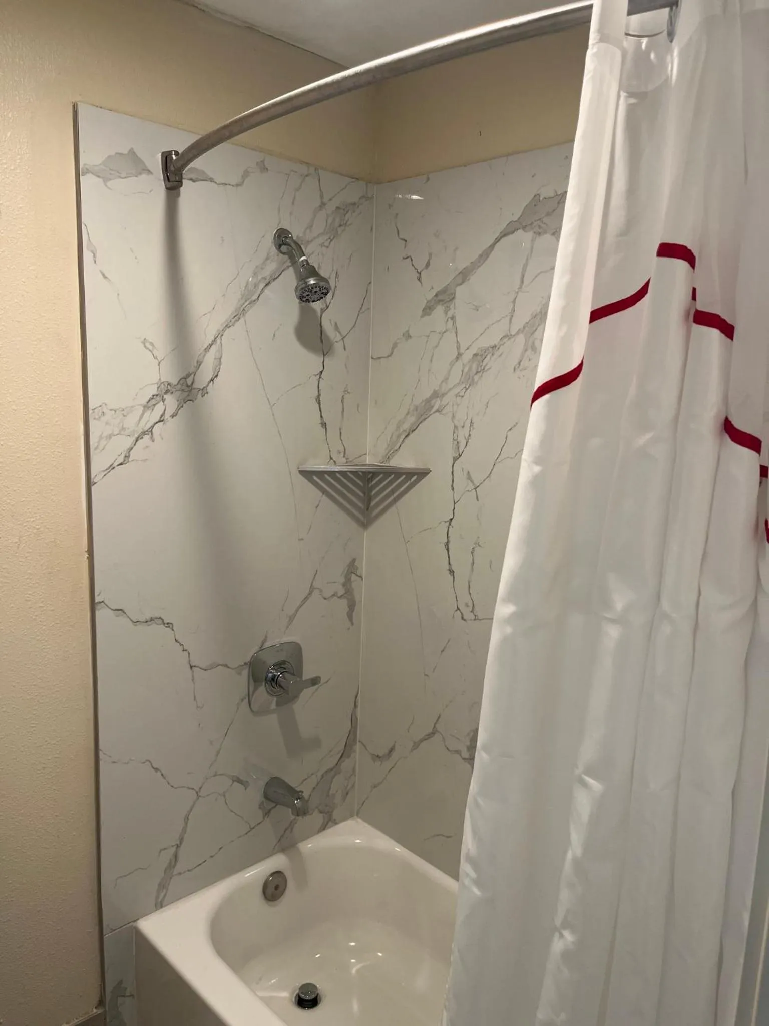 Bathroom in Red Roof Inn Haltom City