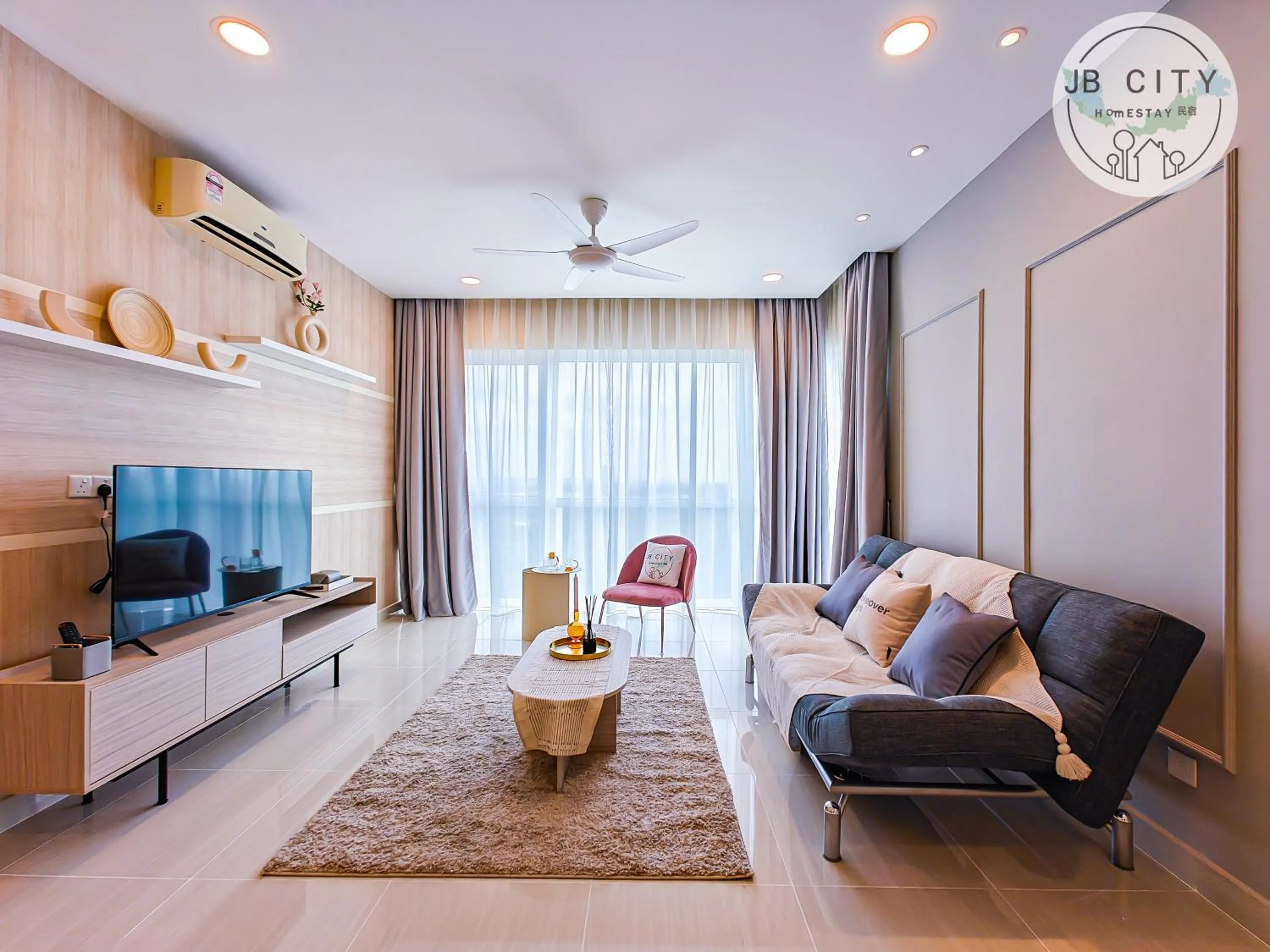 TV and multimedia in Medini Signature Suites by RR JBcity