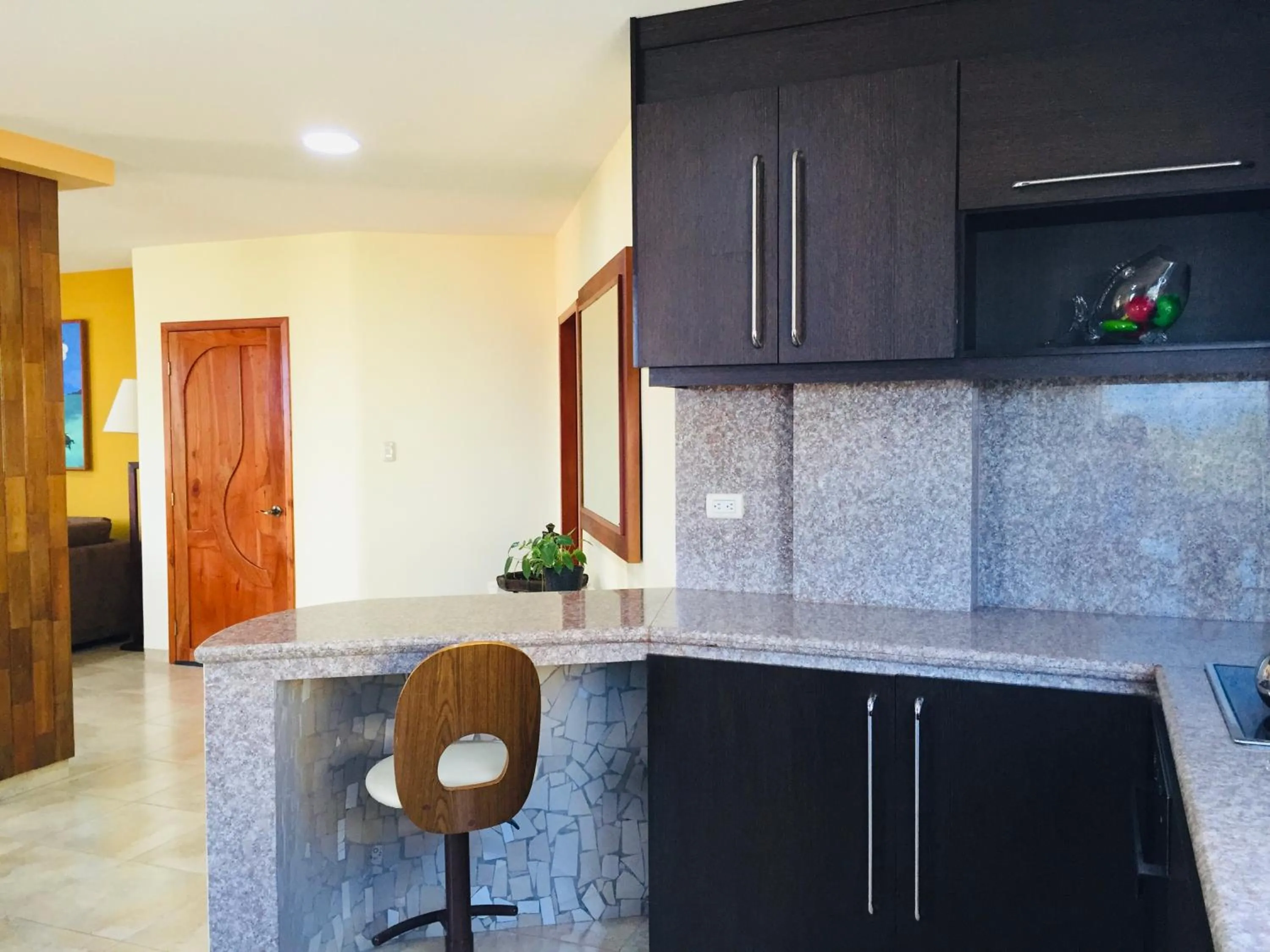 kitchen in Eco Hotel Katarma