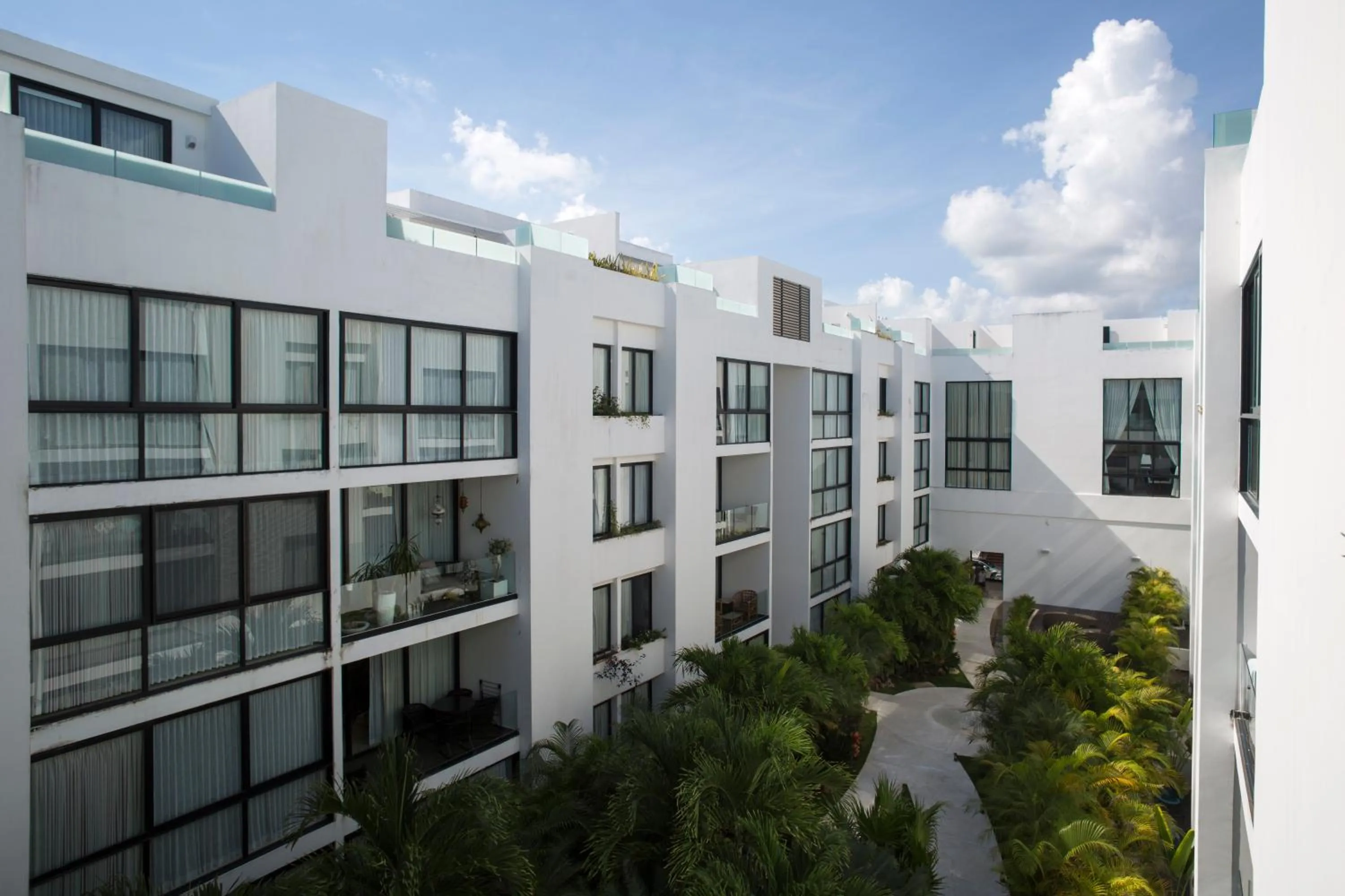 Garden in Anah Suites