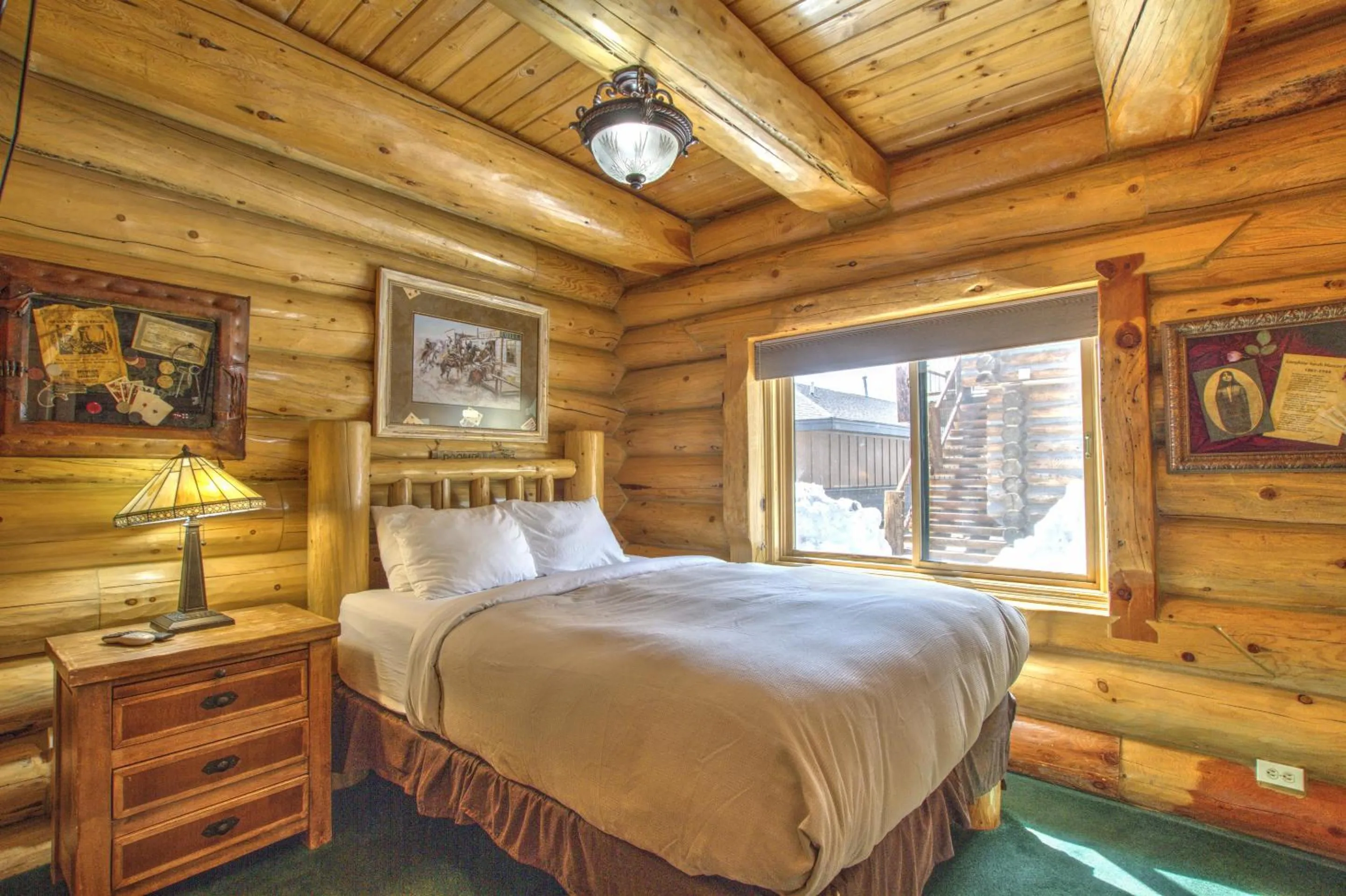 Bedroom, Bed in Hibernation Station