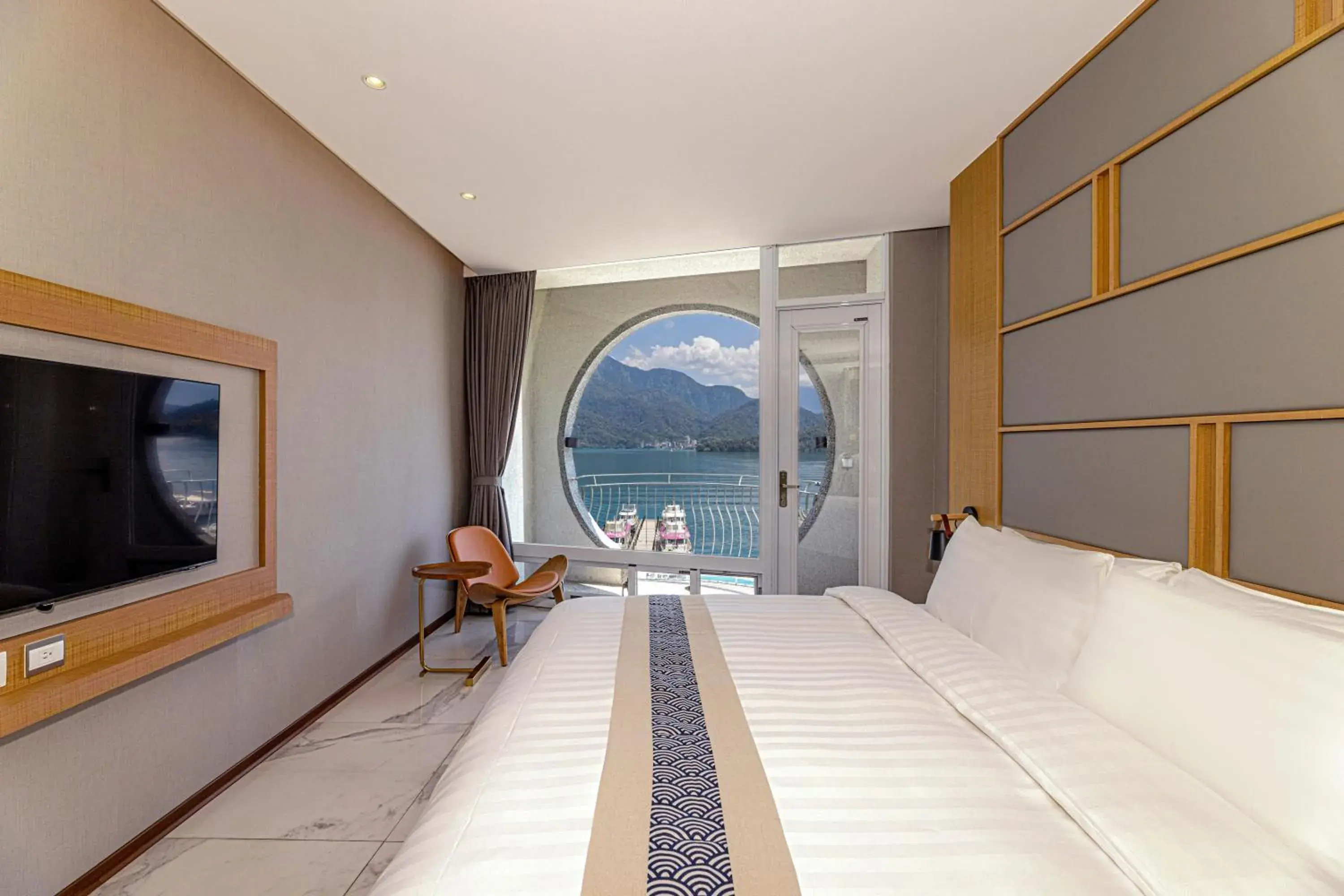 Property building, Bed in Sun Moon Lake Apollo Resort Hotel Property building, Bed in Sun Moon Lake Apollo Resort Hotel