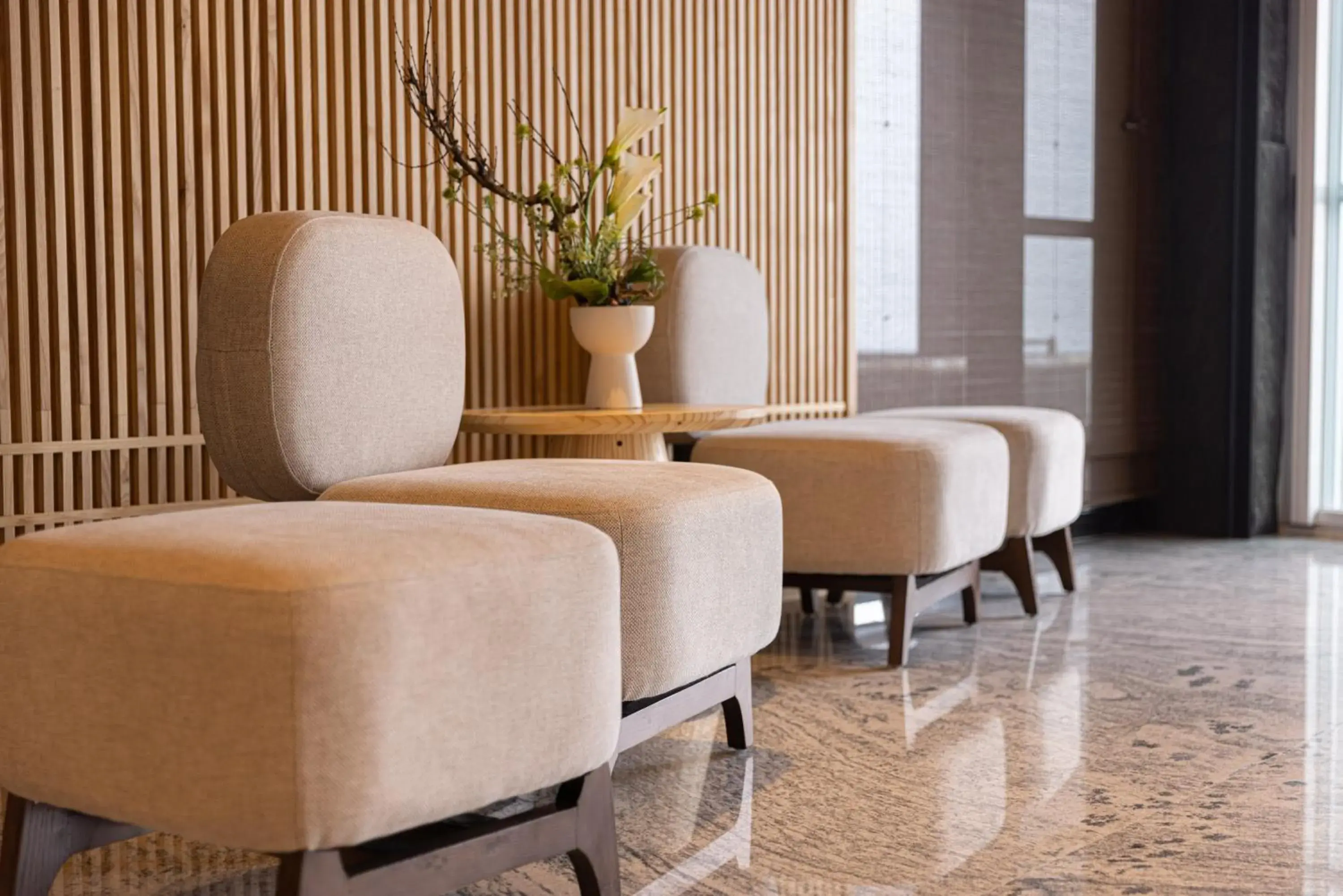 Communal lounge/ TV room in Sun Moon Lake Apollo Resort Hotel Communal lounge/ TV room in Sun Moon Lake Apollo Resort Hotel