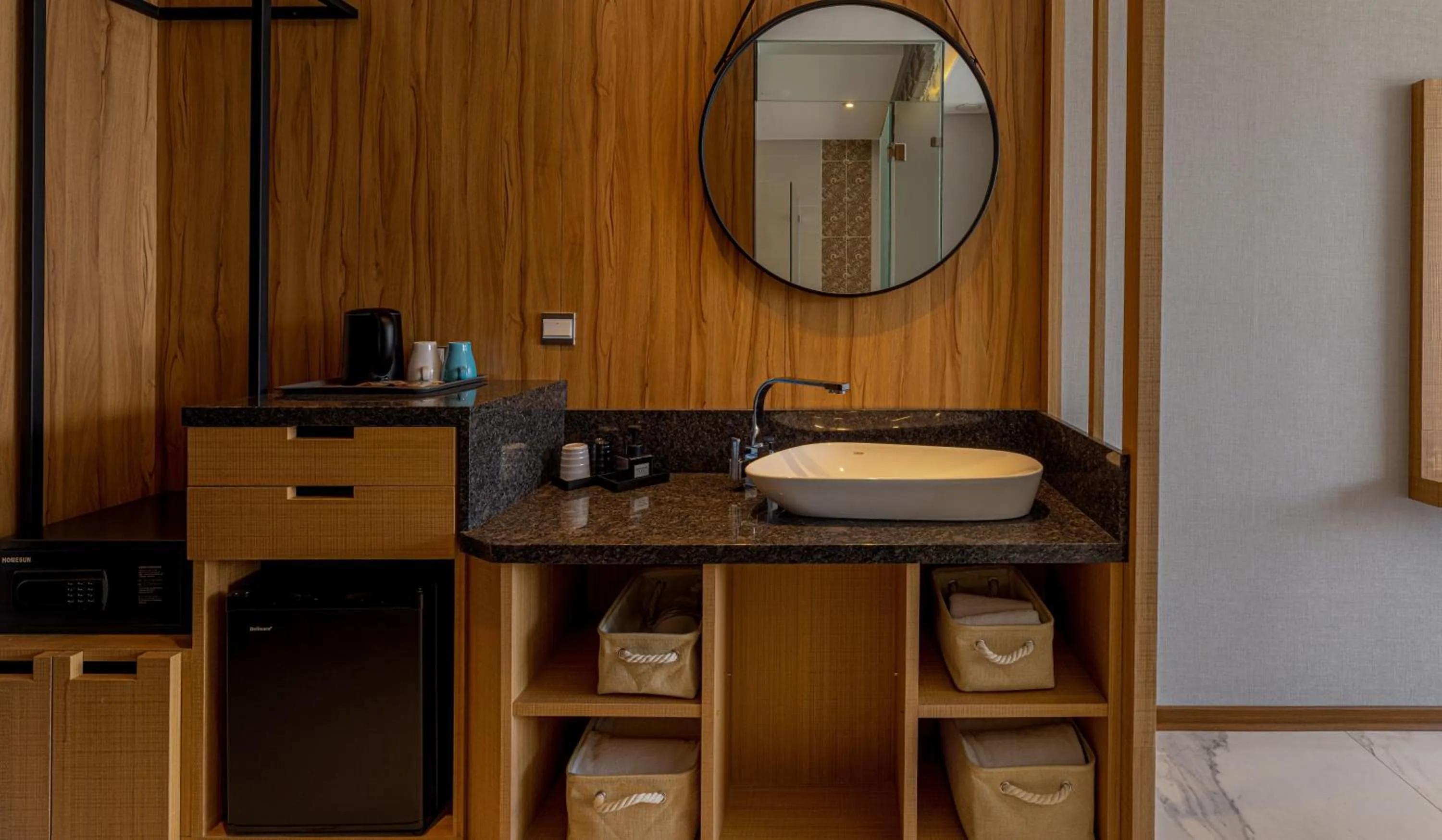 Property building in Sun Moon Lake Apollo Resort Hotel