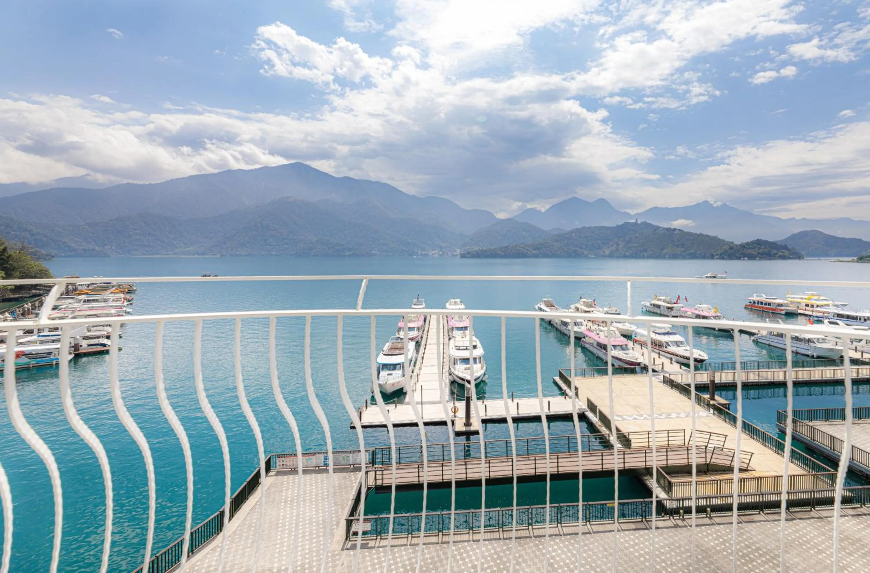 Property building in Sun Moon Lake Apollo Resort Hotel