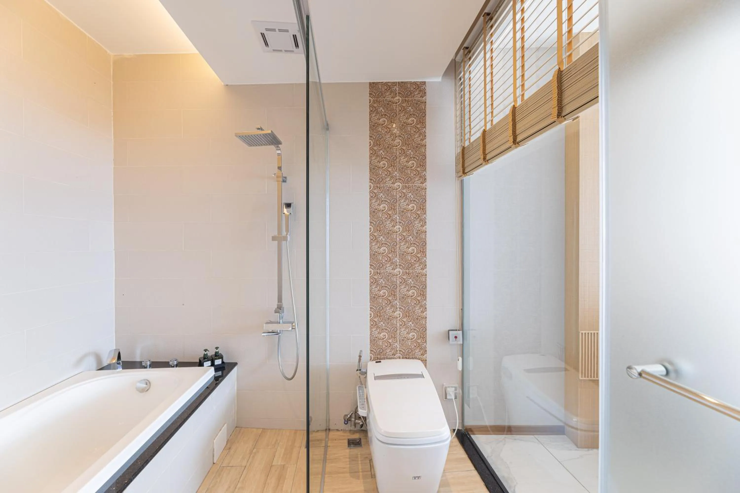 Property building in Sun Moon Lake Apollo Resort Hotel