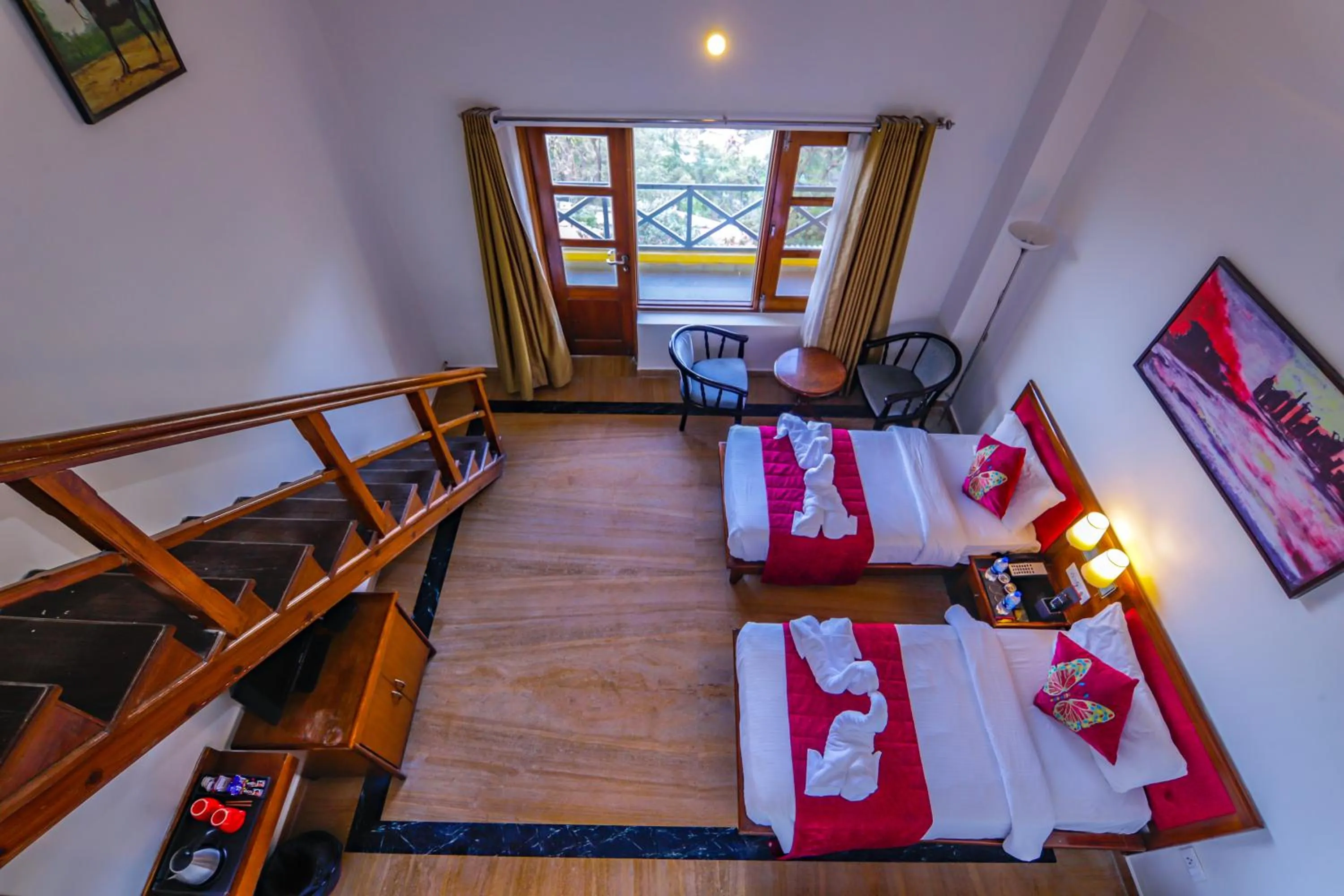 Photo of the whole room in Green N Breeze Resorts Mussoorie