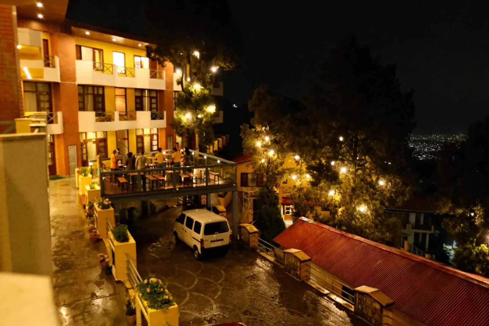 Property building in Green N Breeze Resorts Mussoorie