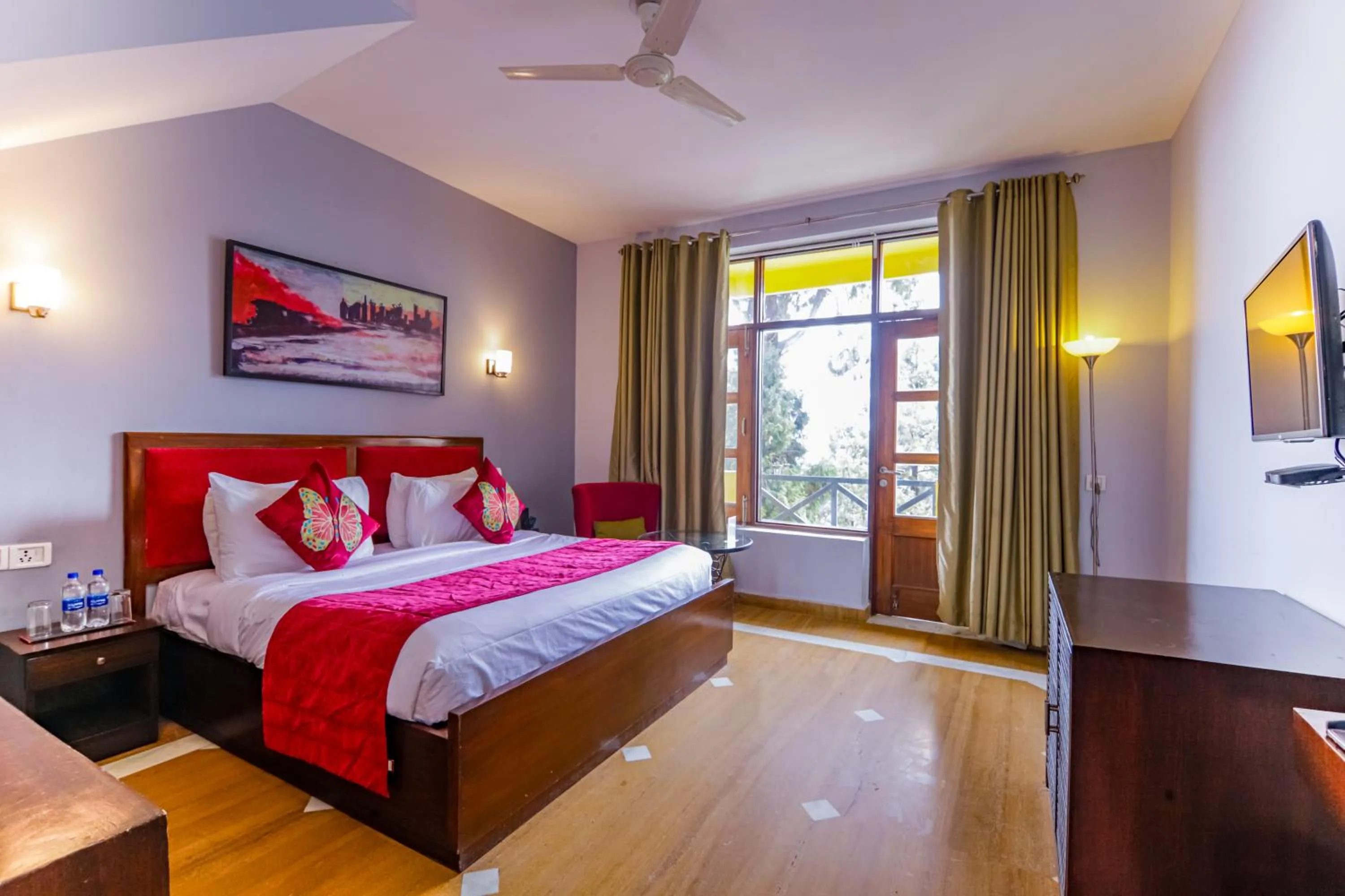 Bed in Green N Breeze Resorts Mussoorie