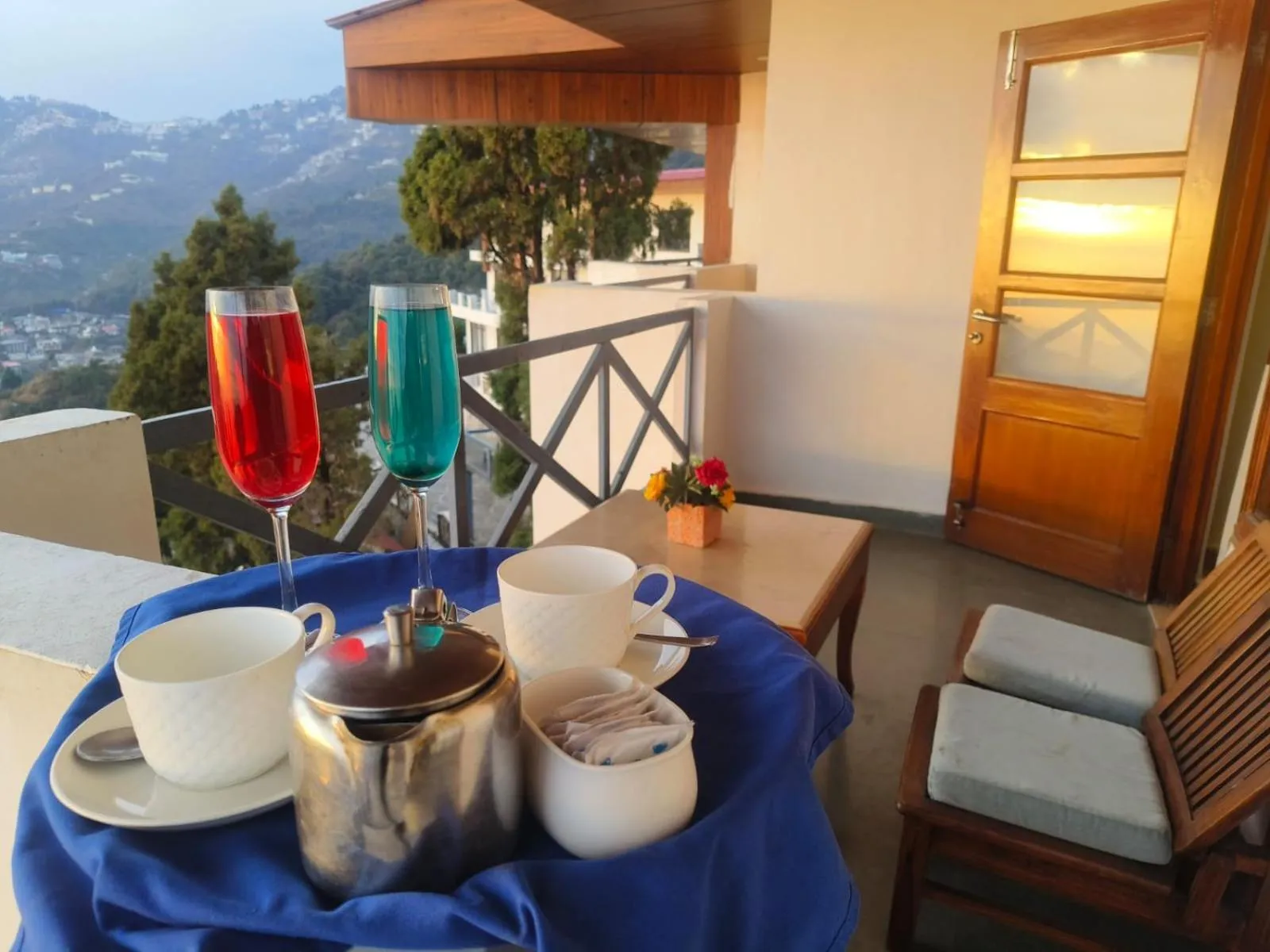 Coffee/tea facilities in Green N Breeze Resorts Mussoorie