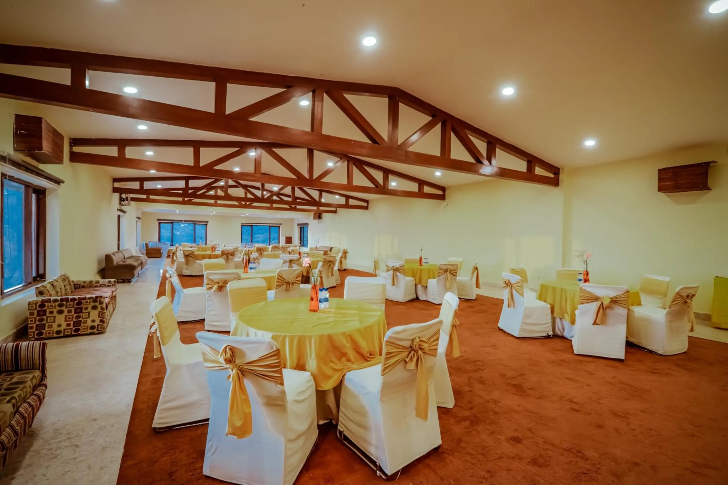 Banquet/Function facilities in Green N Breeze Resorts Mussoorie