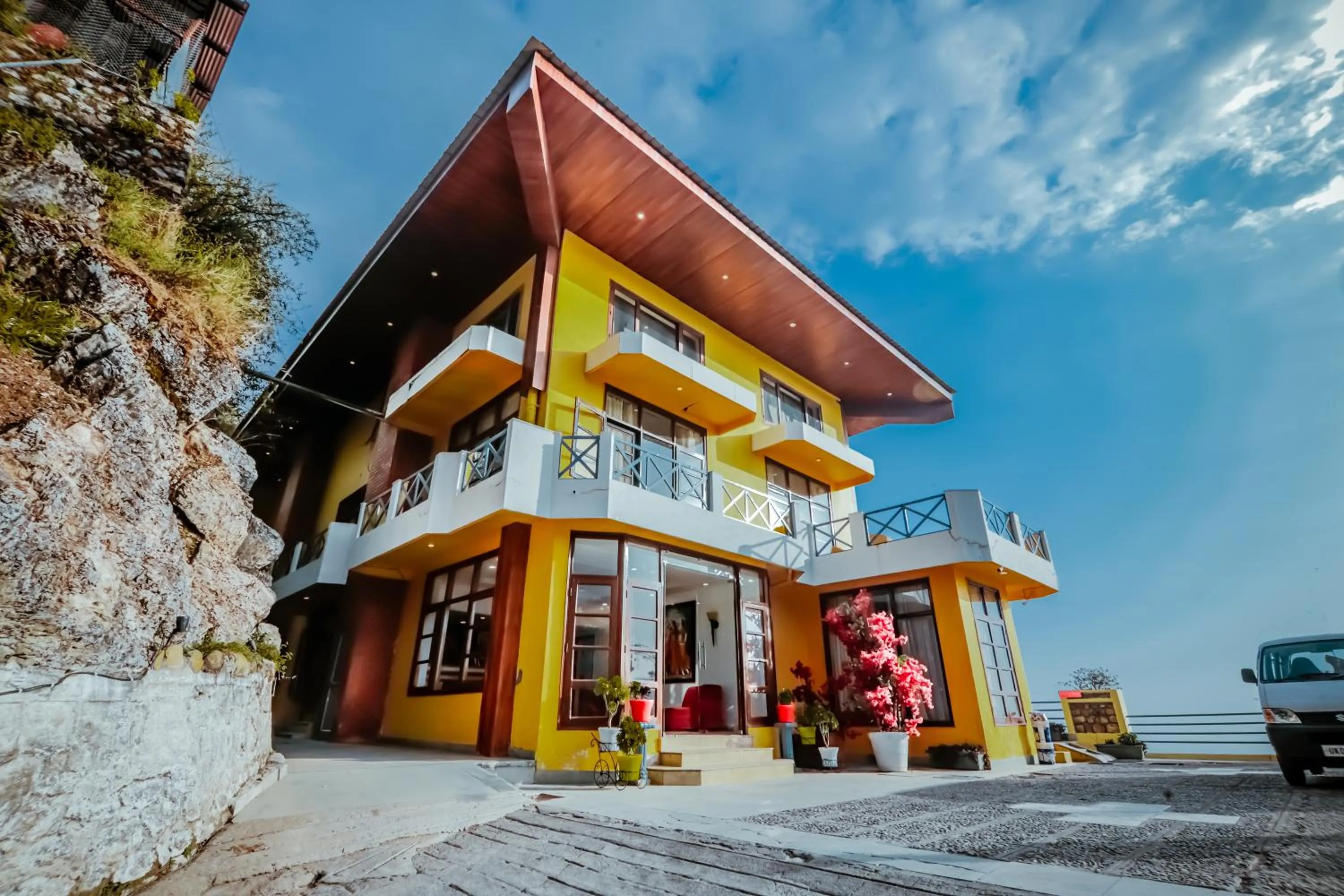 Property building in Green N Breeze Resorts Mussoorie