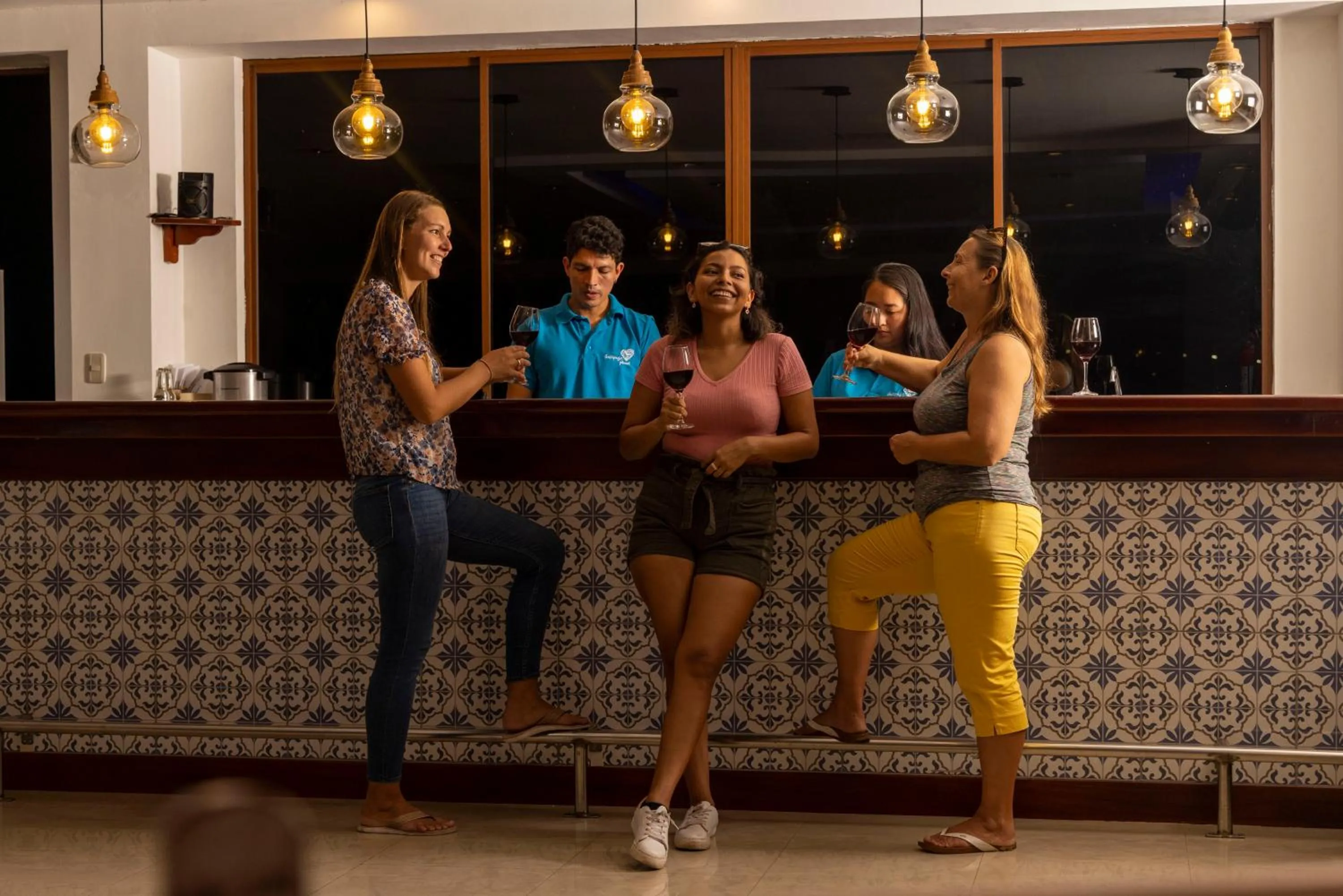 Lounge or bar in Hotel Galapagos Planet