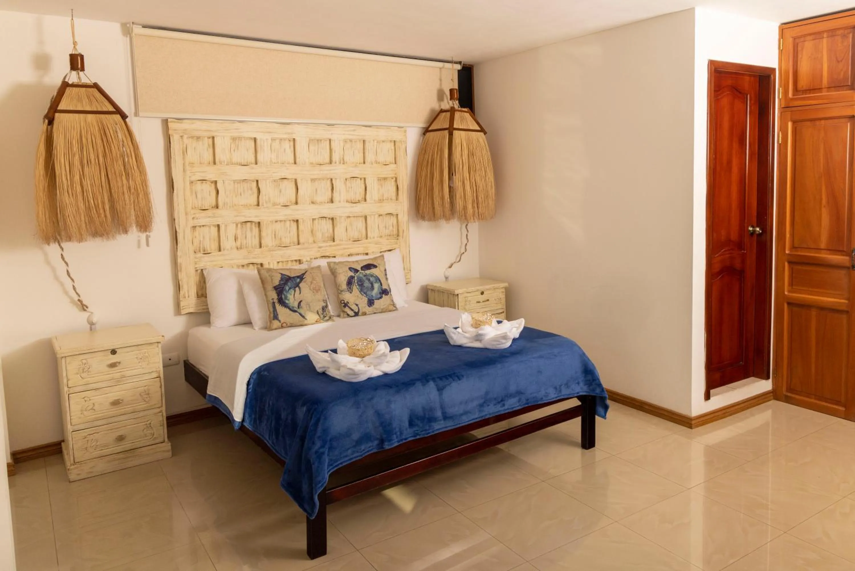 Photo of the whole room, Bed in Hotel Galapagos Planet