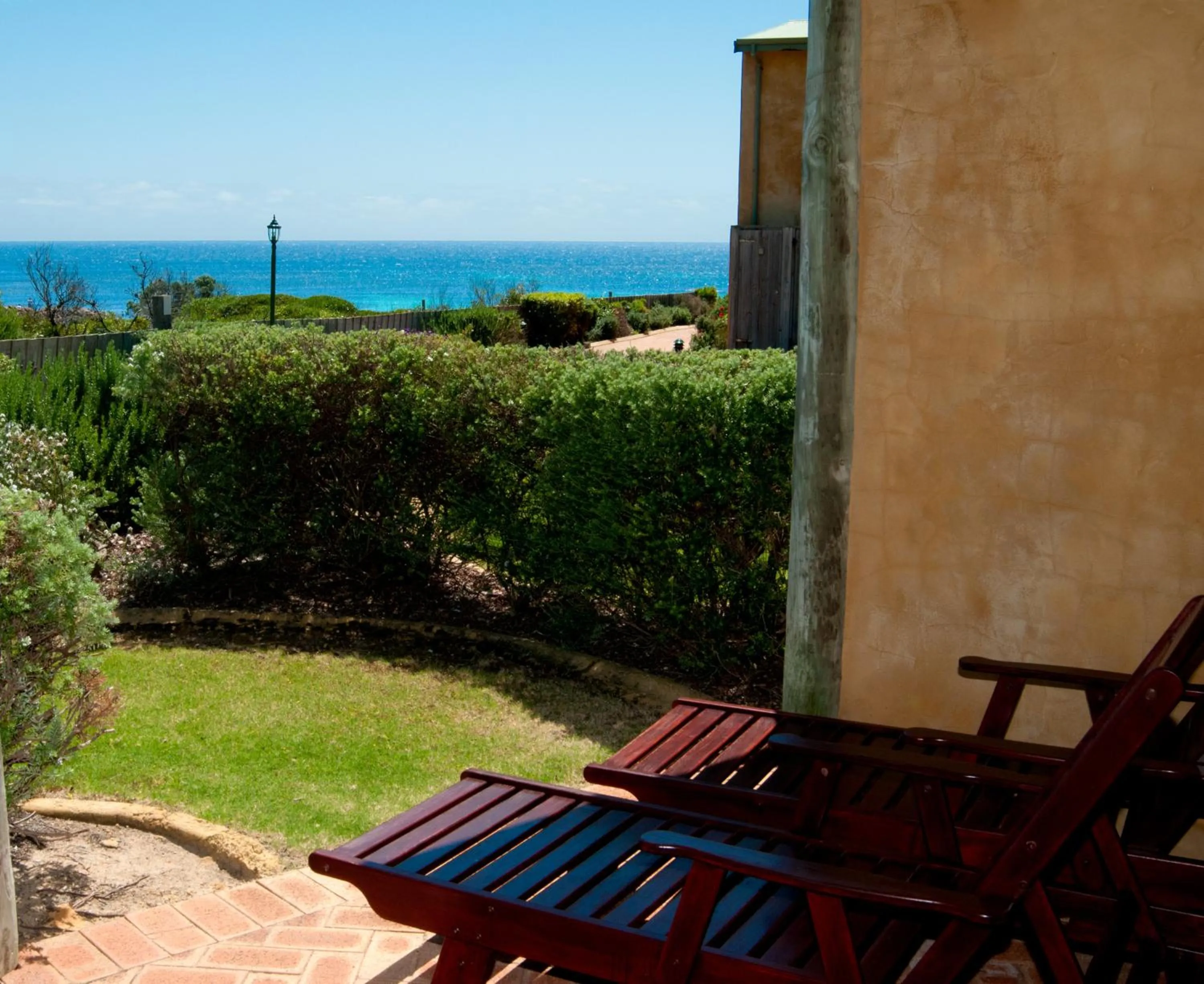 Garden in Canal Rocks Beachfront Apartments