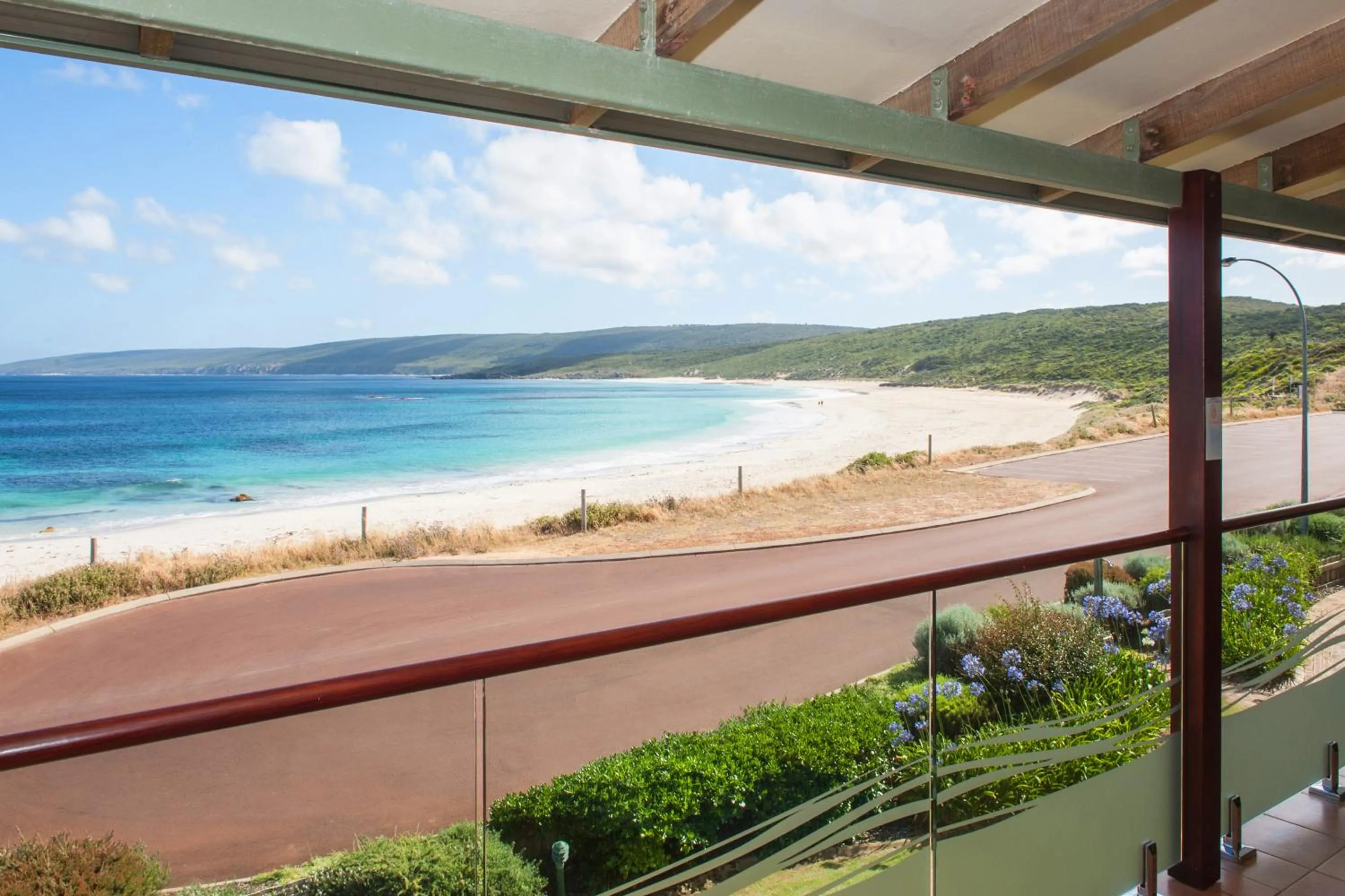 Bird's eye view in Canal Rocks Beachfront Apartments