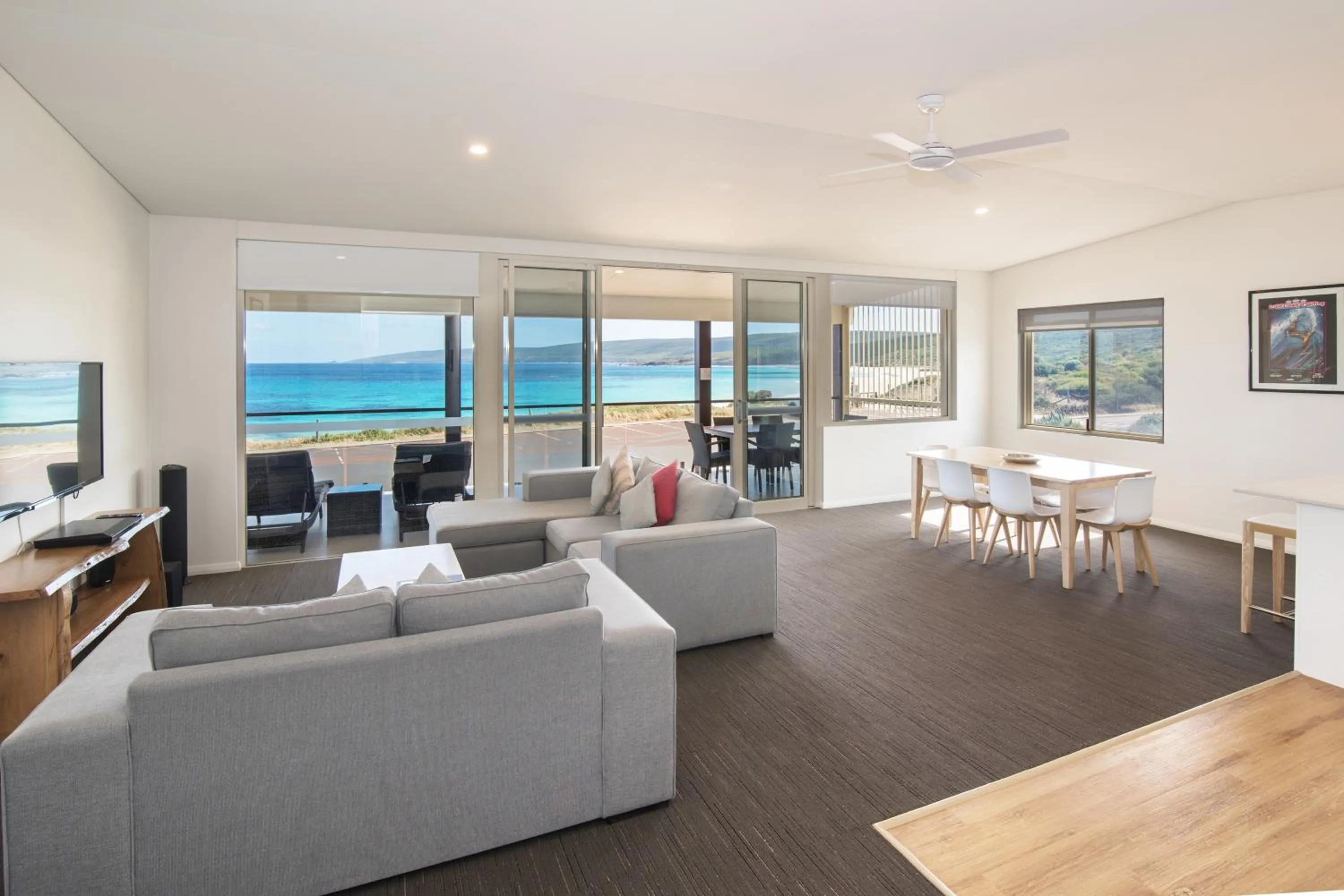 Living room in Canal Rocks Beachfront Apartments