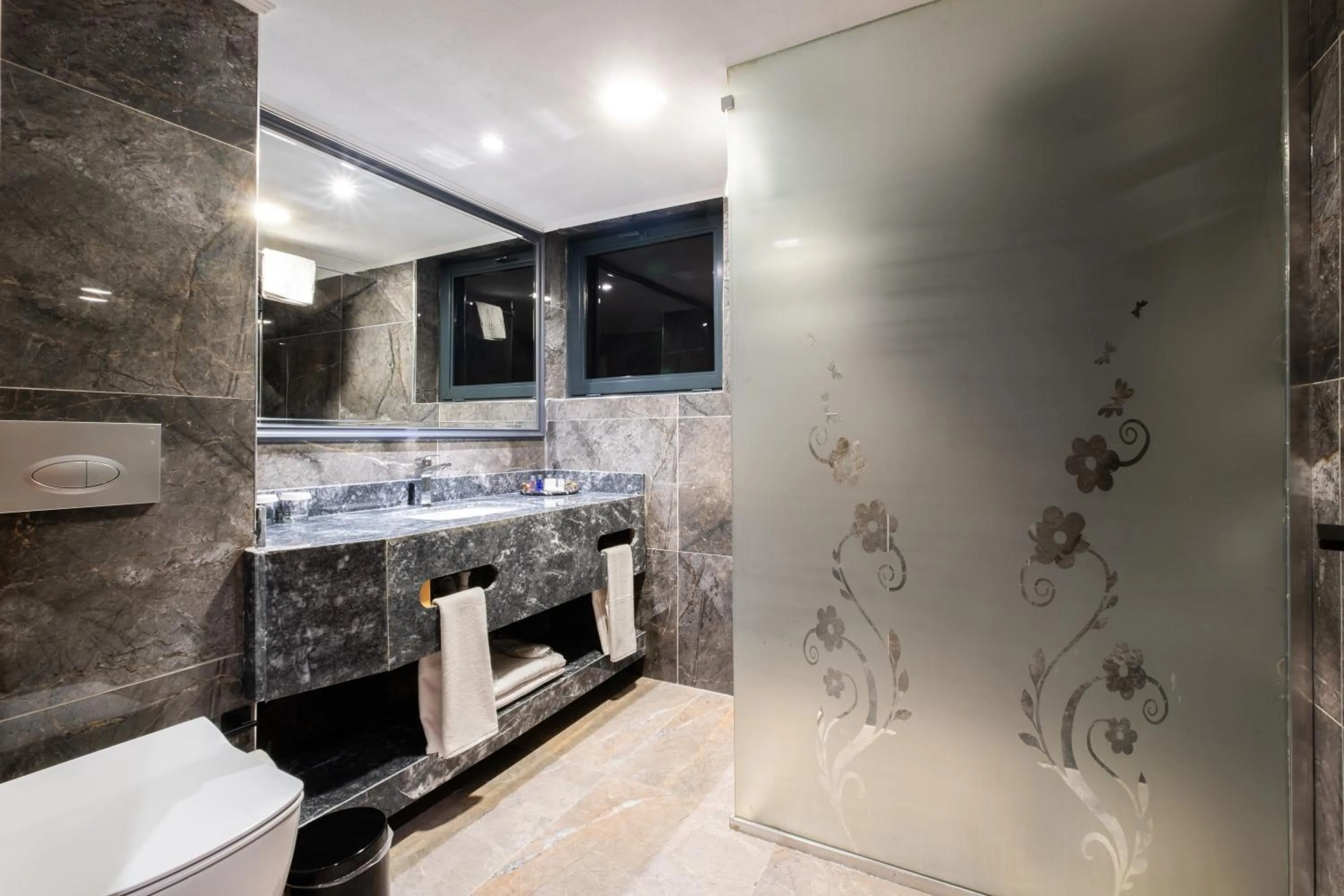 Bathroom in Park Dedeman Kızılay Ankara