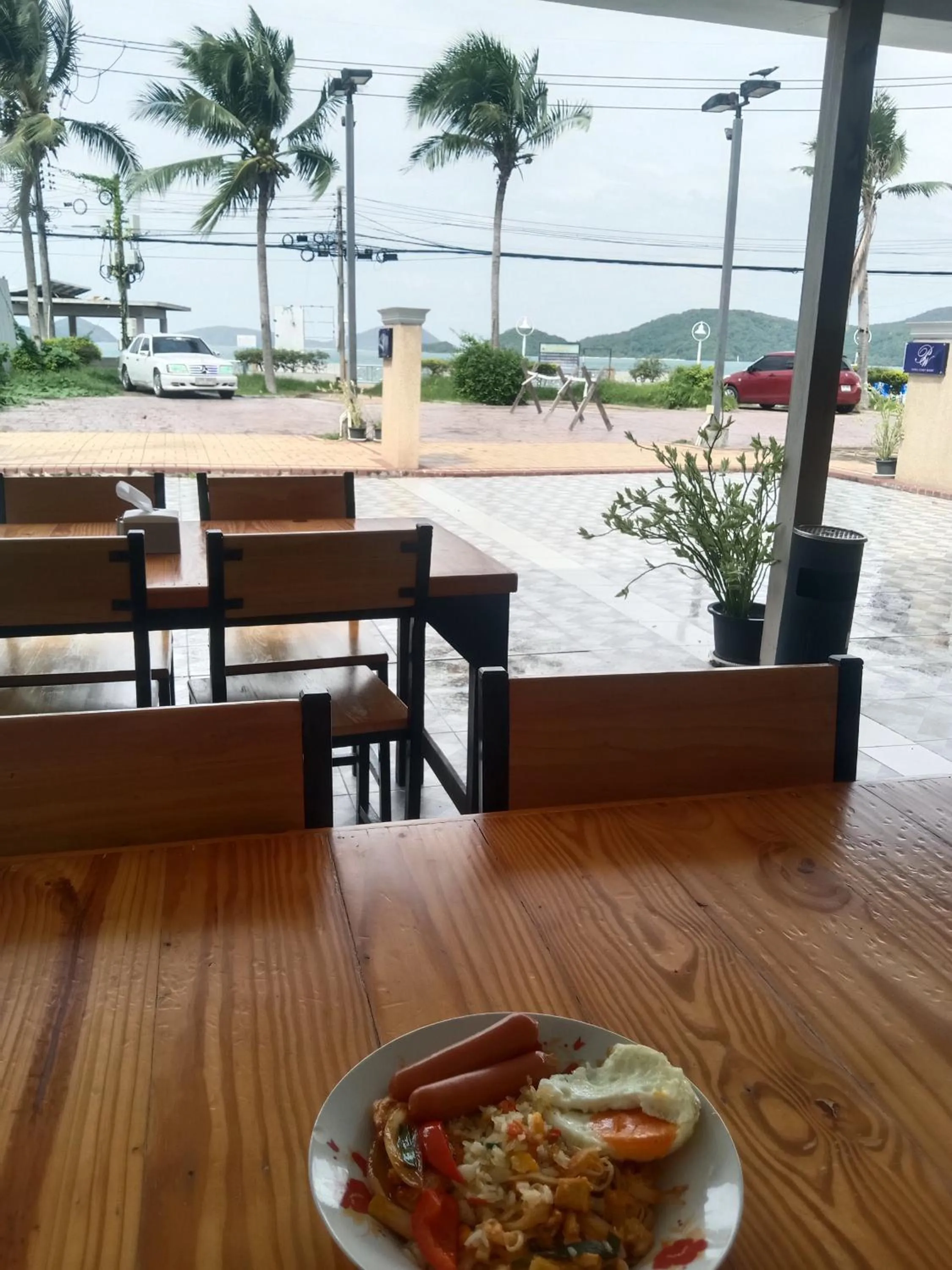 Restaurant/places to eat in Panwa Beach Side Beachfront