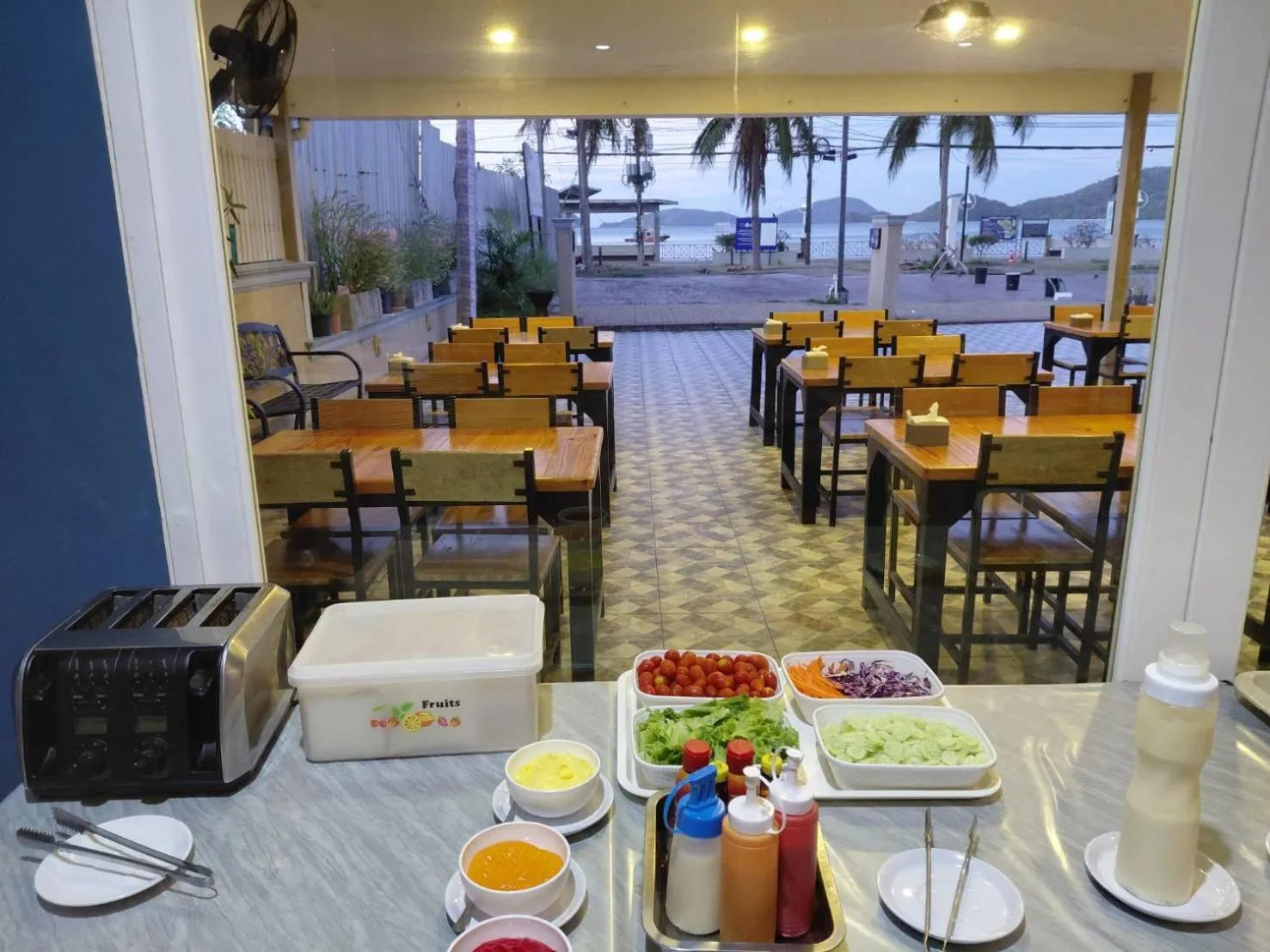 Restaurant/places to eat in Panwa Beach Side Beachfront