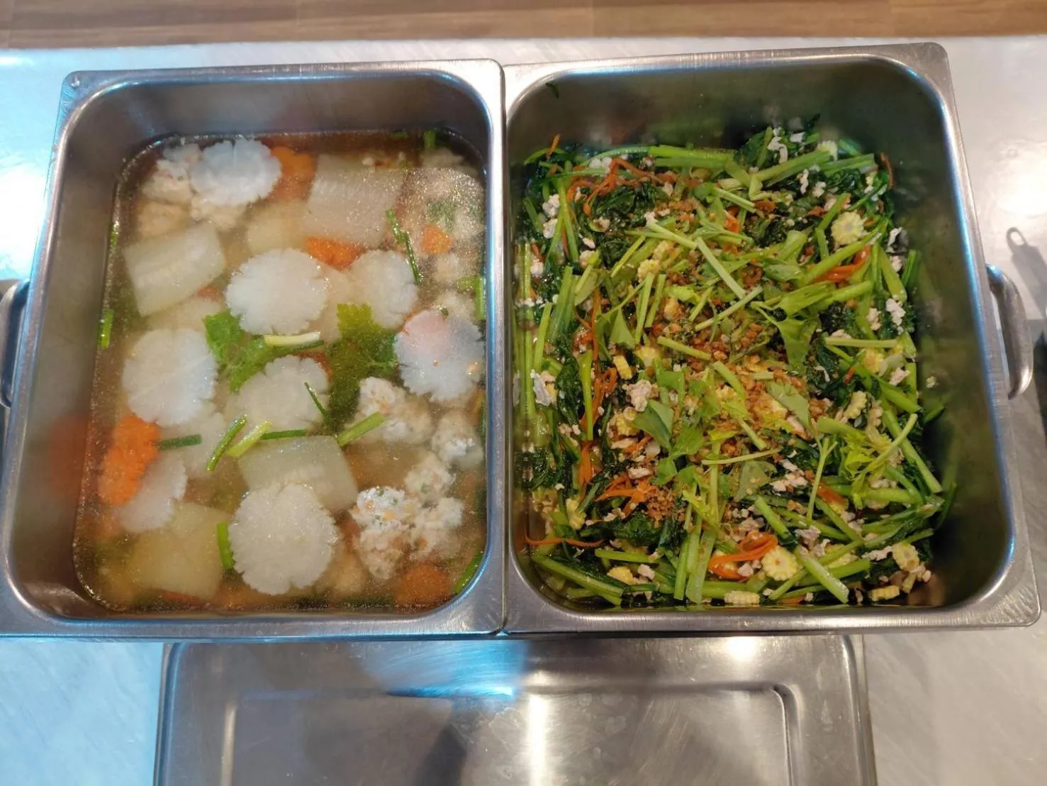 Restaurant/places to eat in Panwa Beach Side Beachfront