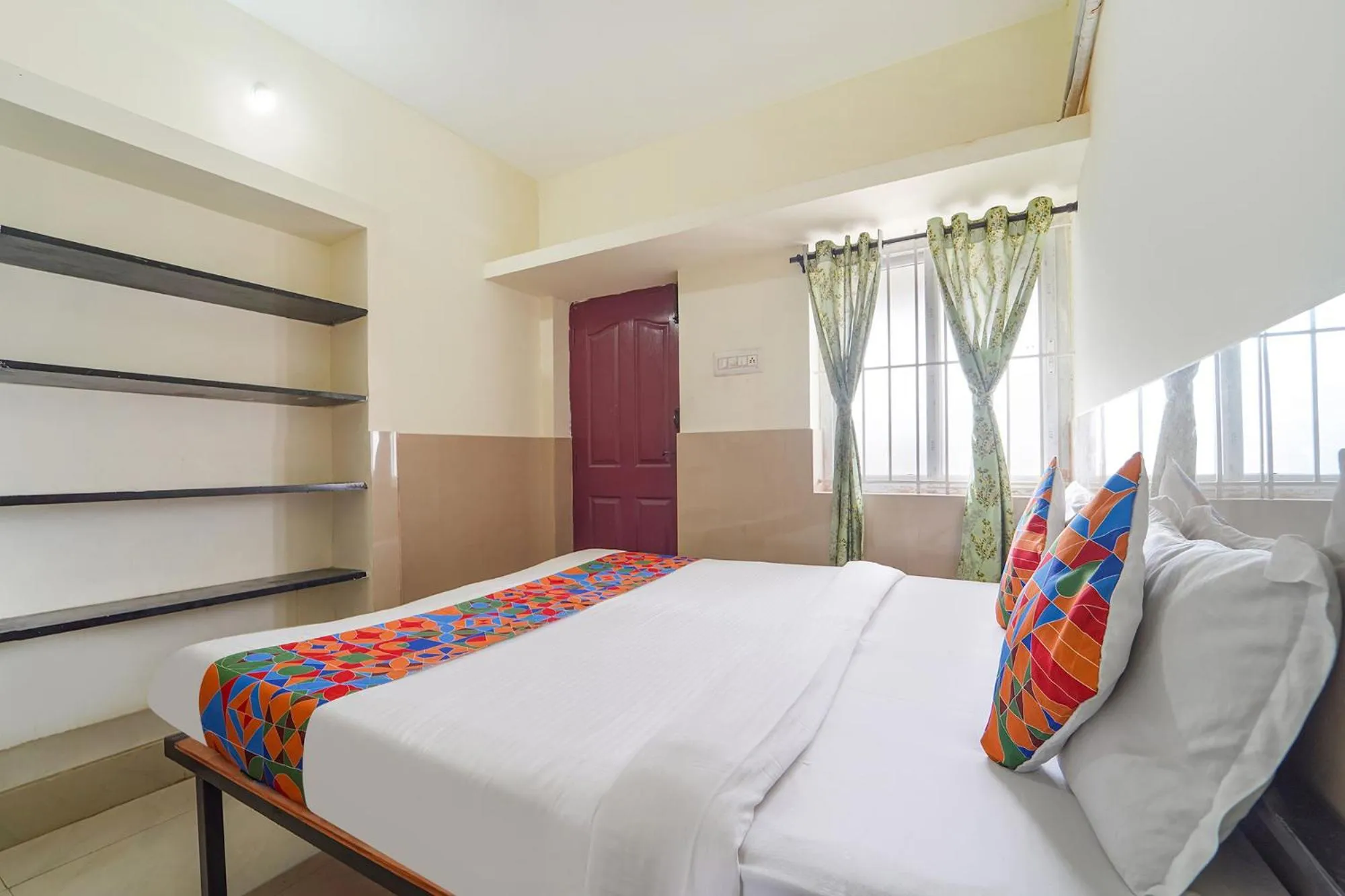 Bed in FabExpress Clover Castle - Nr Coimbatore International Airport