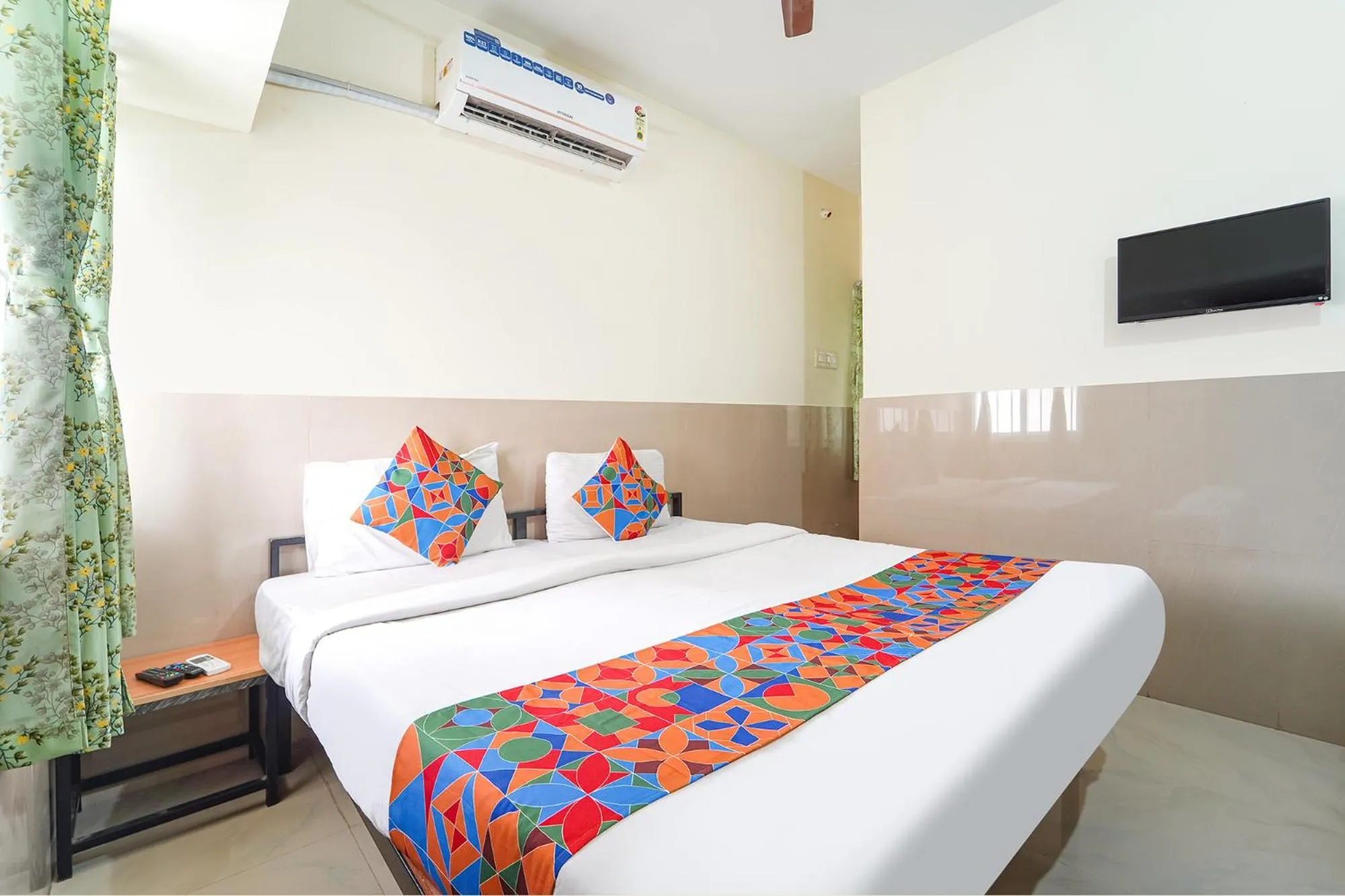 Bed in FabExpress Clover Castle - Nr Coimbatore International Airport