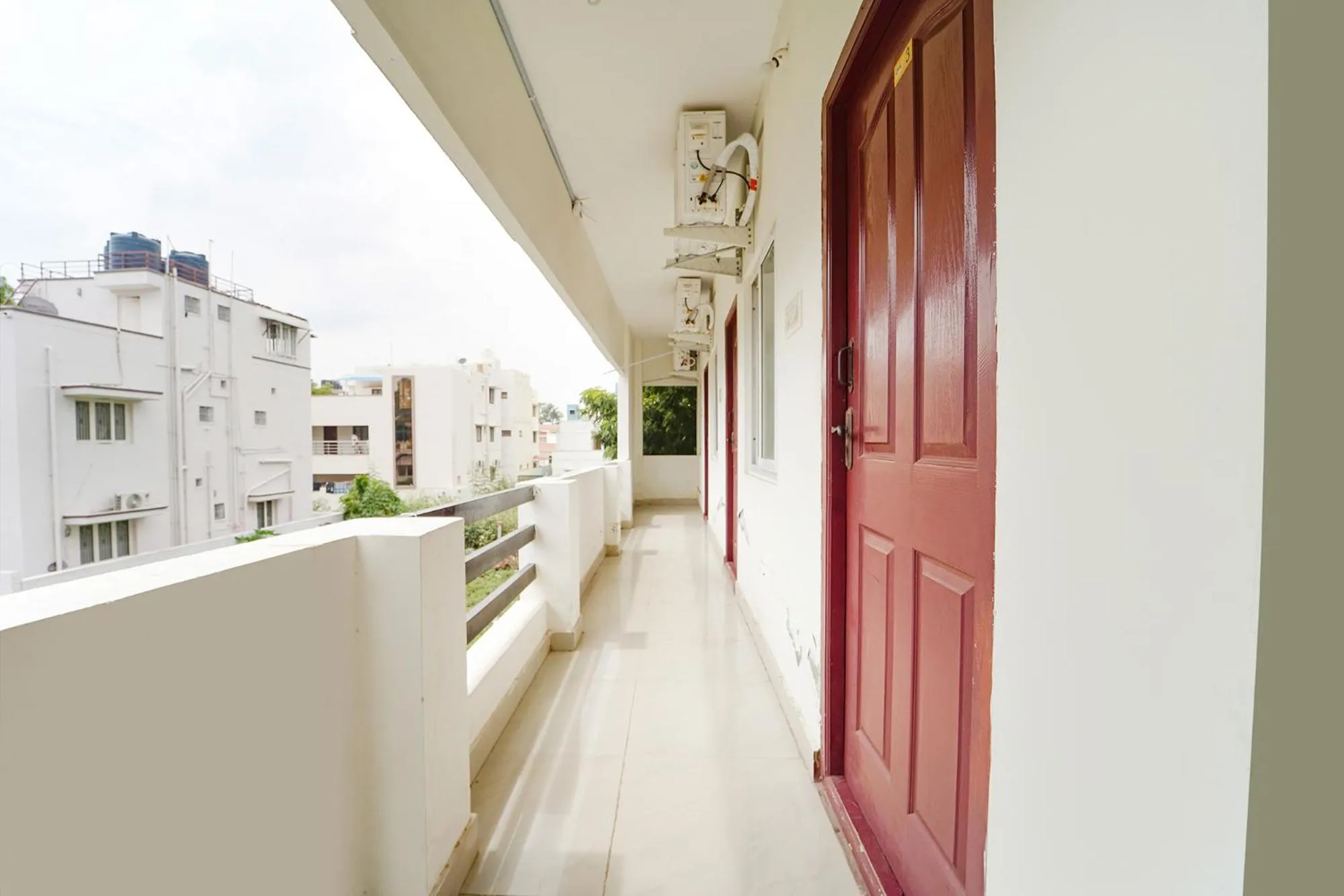 Lobby or reception in FabExpress Clover Castle - Nr Coimbatore International Airport