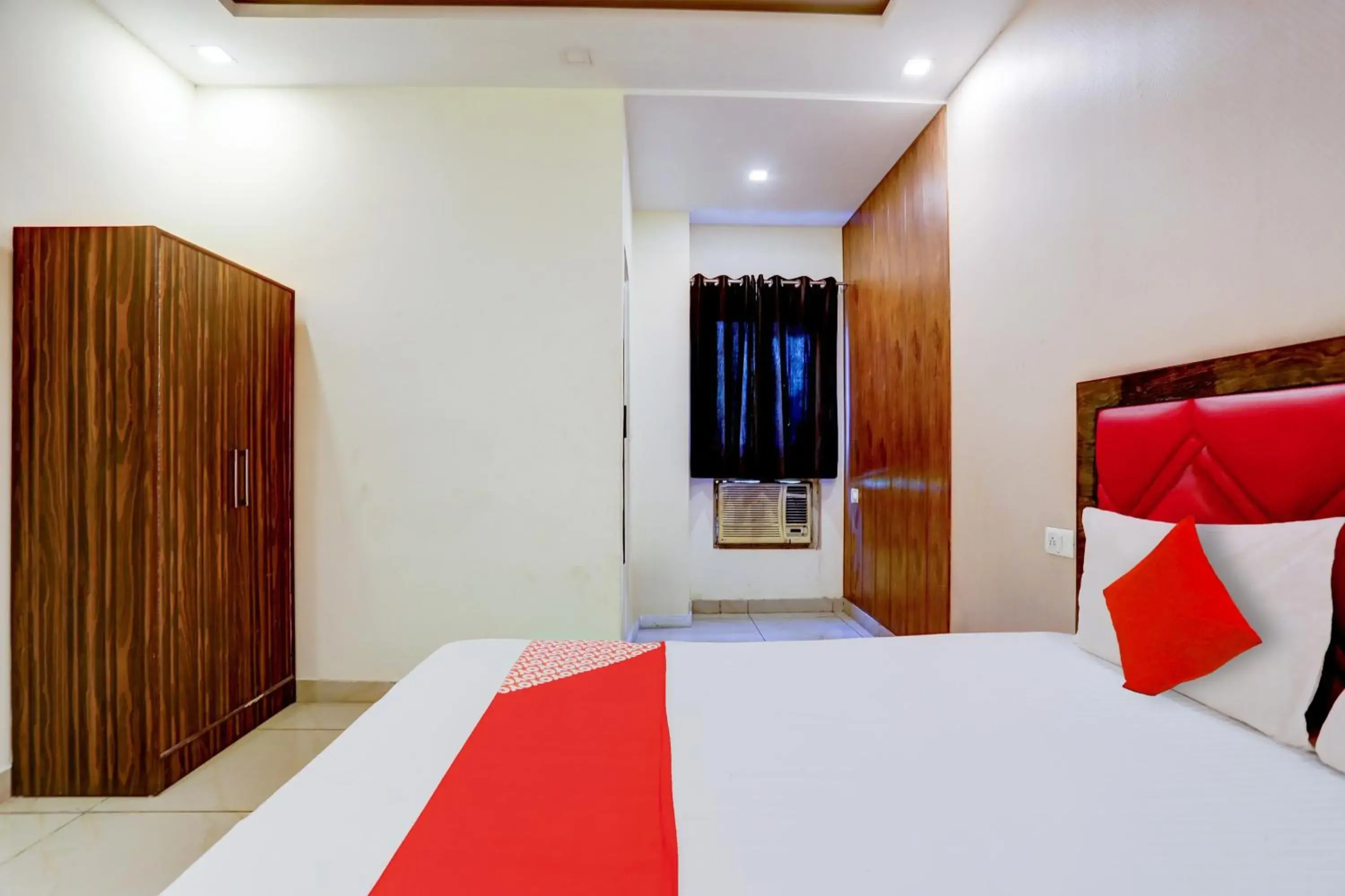 Facade/entrance, Bed in Hotel O Elibrista Facade/entrance, Bed in Hotel O Elibrista