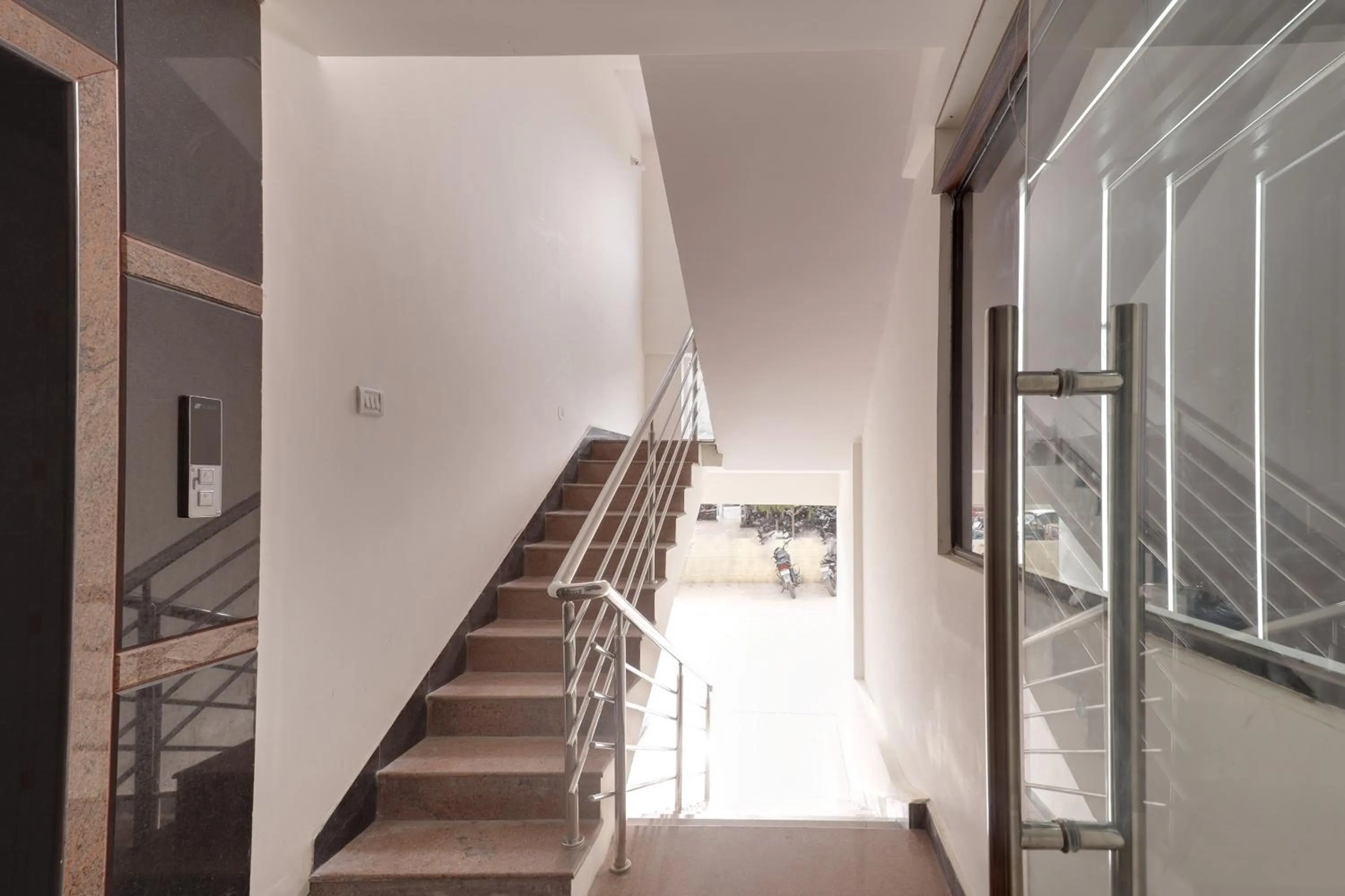 Lobby or reception in Collection O Manu