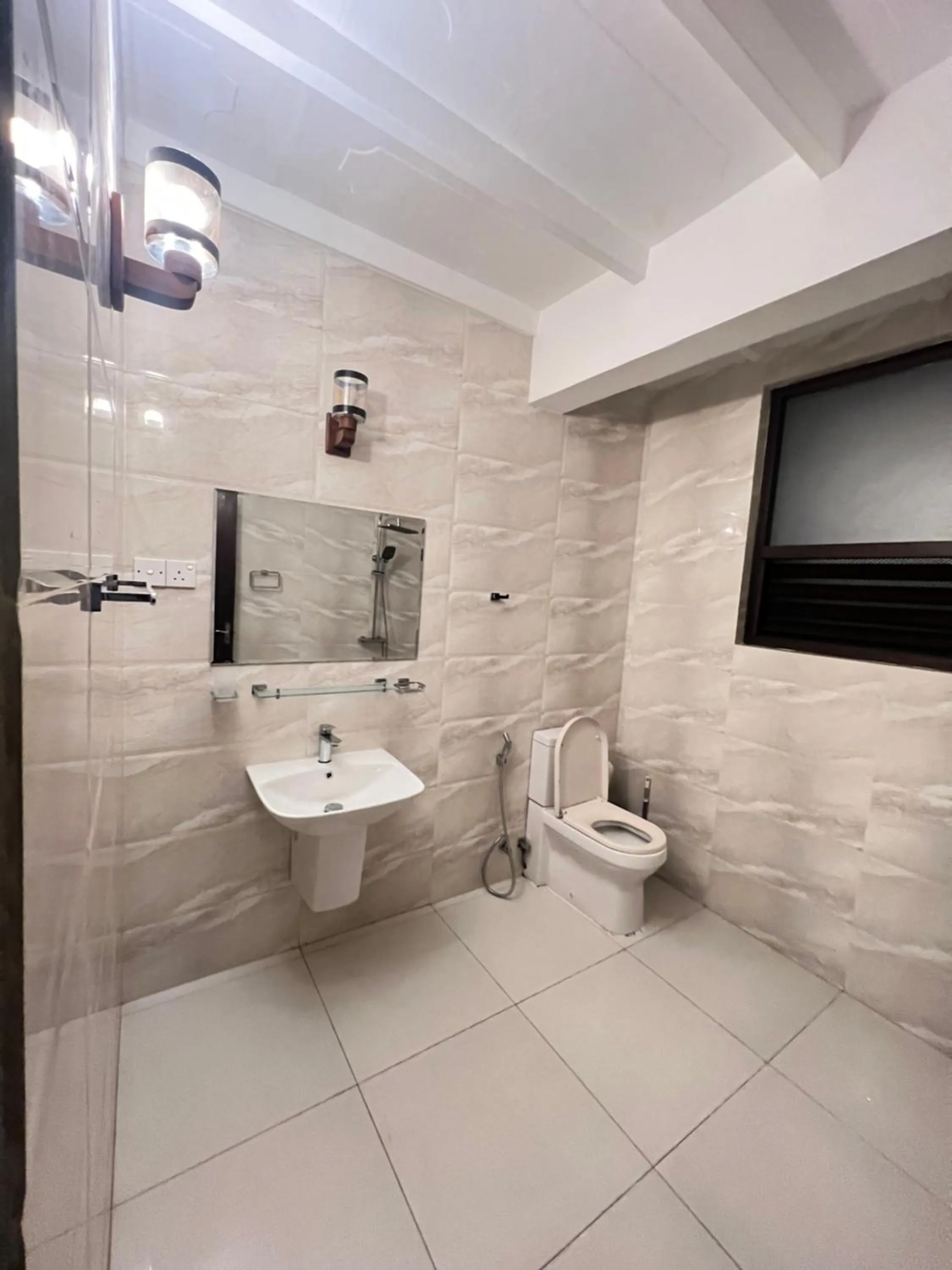 Shower in VillaWatuna