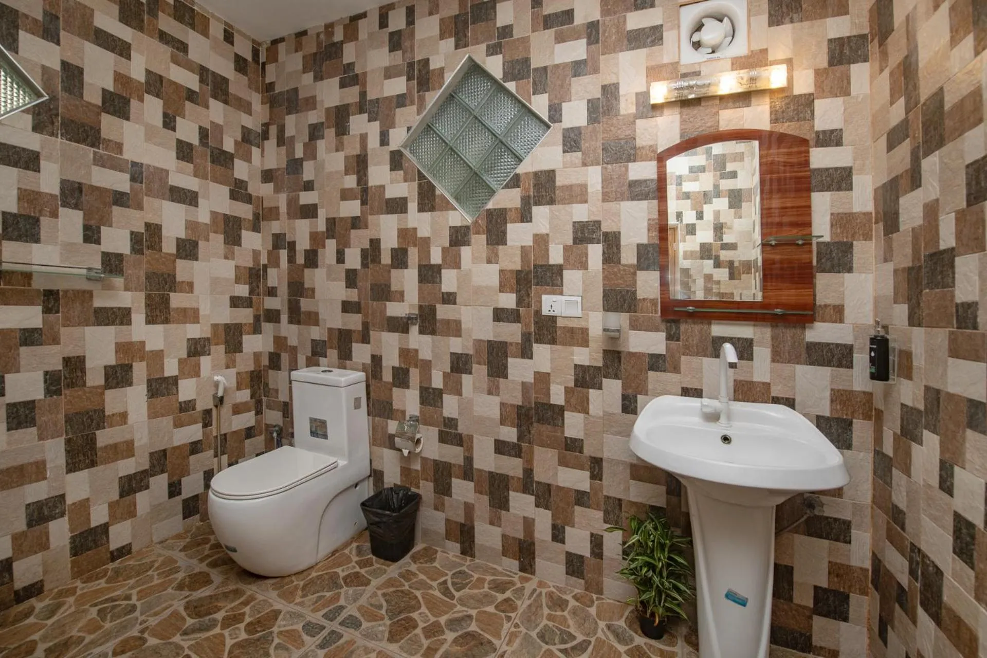 Shower in VillaWatuna