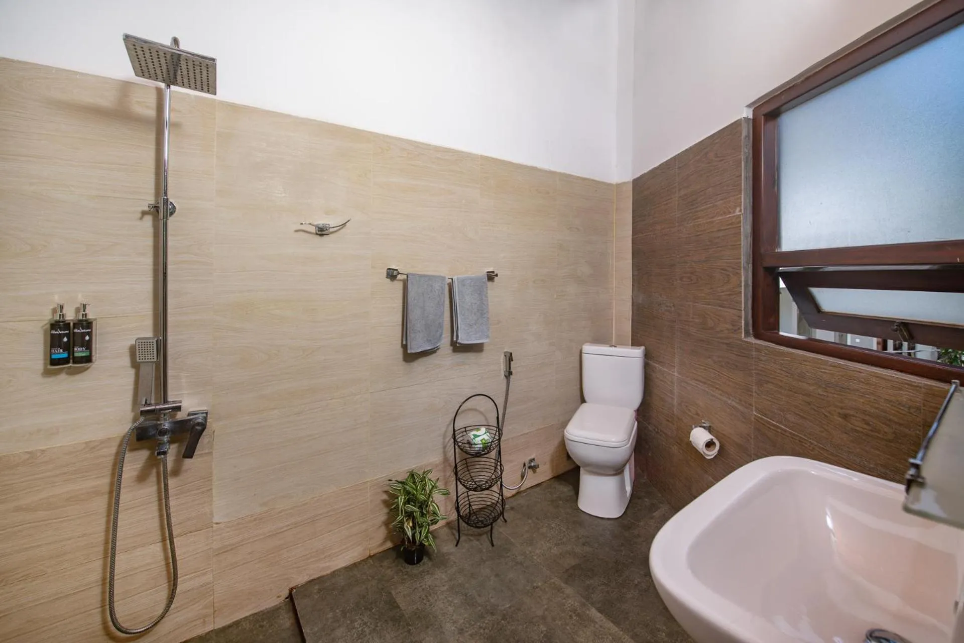 Shower in VillaWatuna