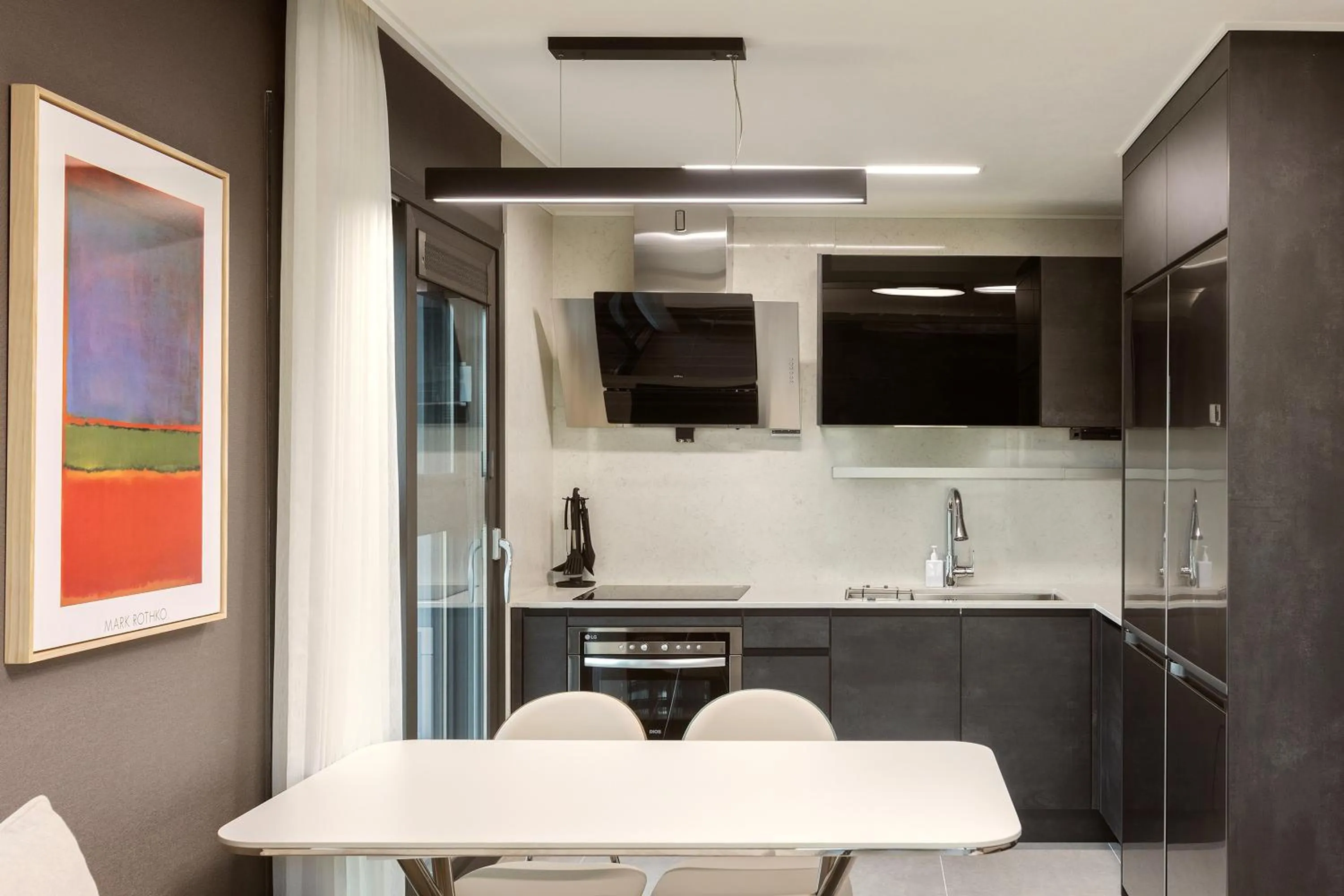 Kitchen or kitchenette in NewCZ Osiria Residence