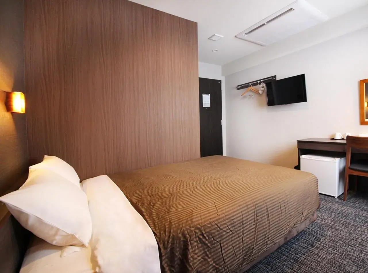 Photo of the whole room, Bed in Hotel Trend Takatsuki Photo of the whole room, Bed in Hotel Trend Takatsuki