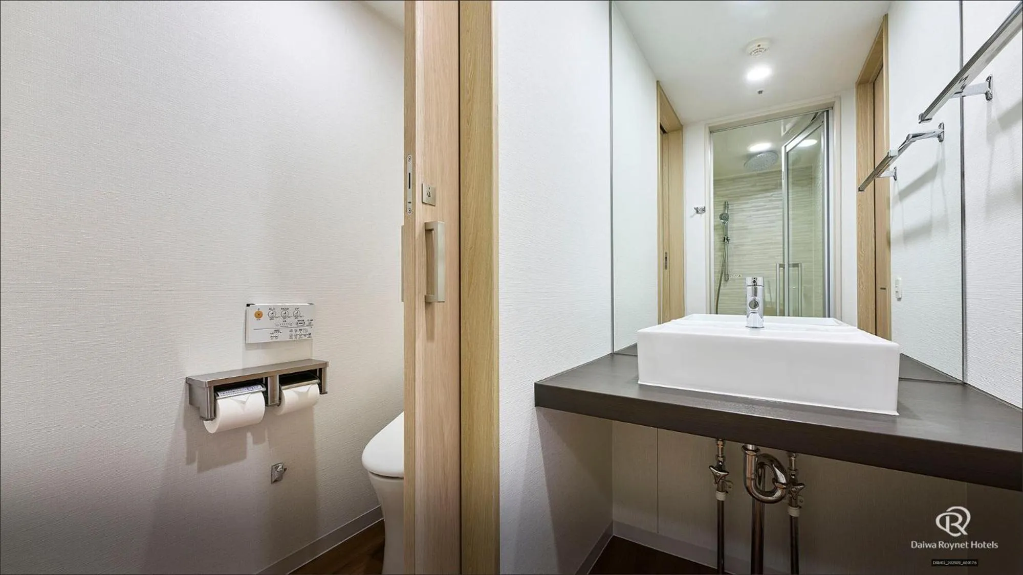 Bathroom in Daiwa Roynet Utsunomiya