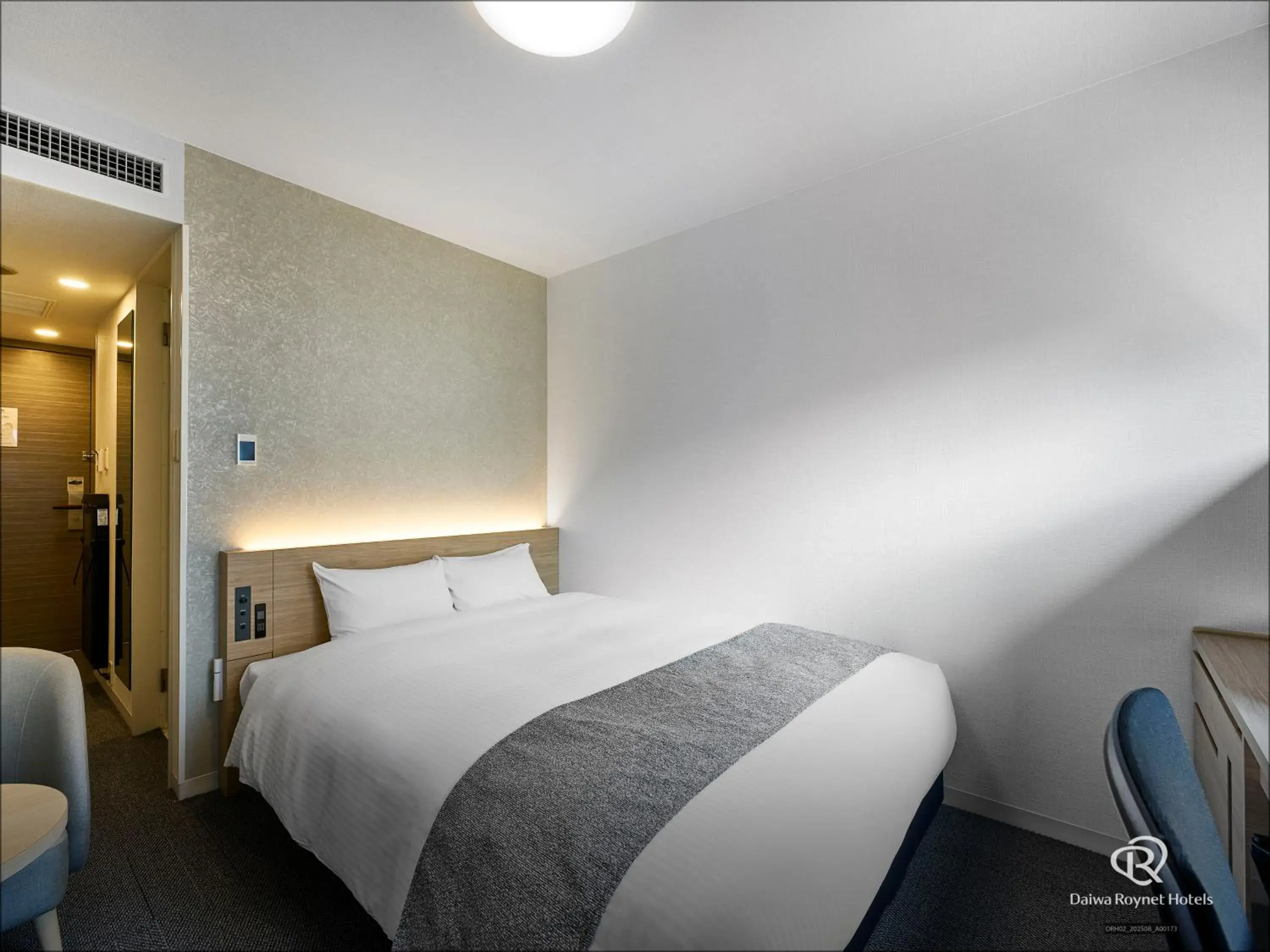 Photo of the whole room, Bed in Daiwa Roynet Utsunomiya Photo of the whole room, Bed in Daiwa Roynet Utsunomiya